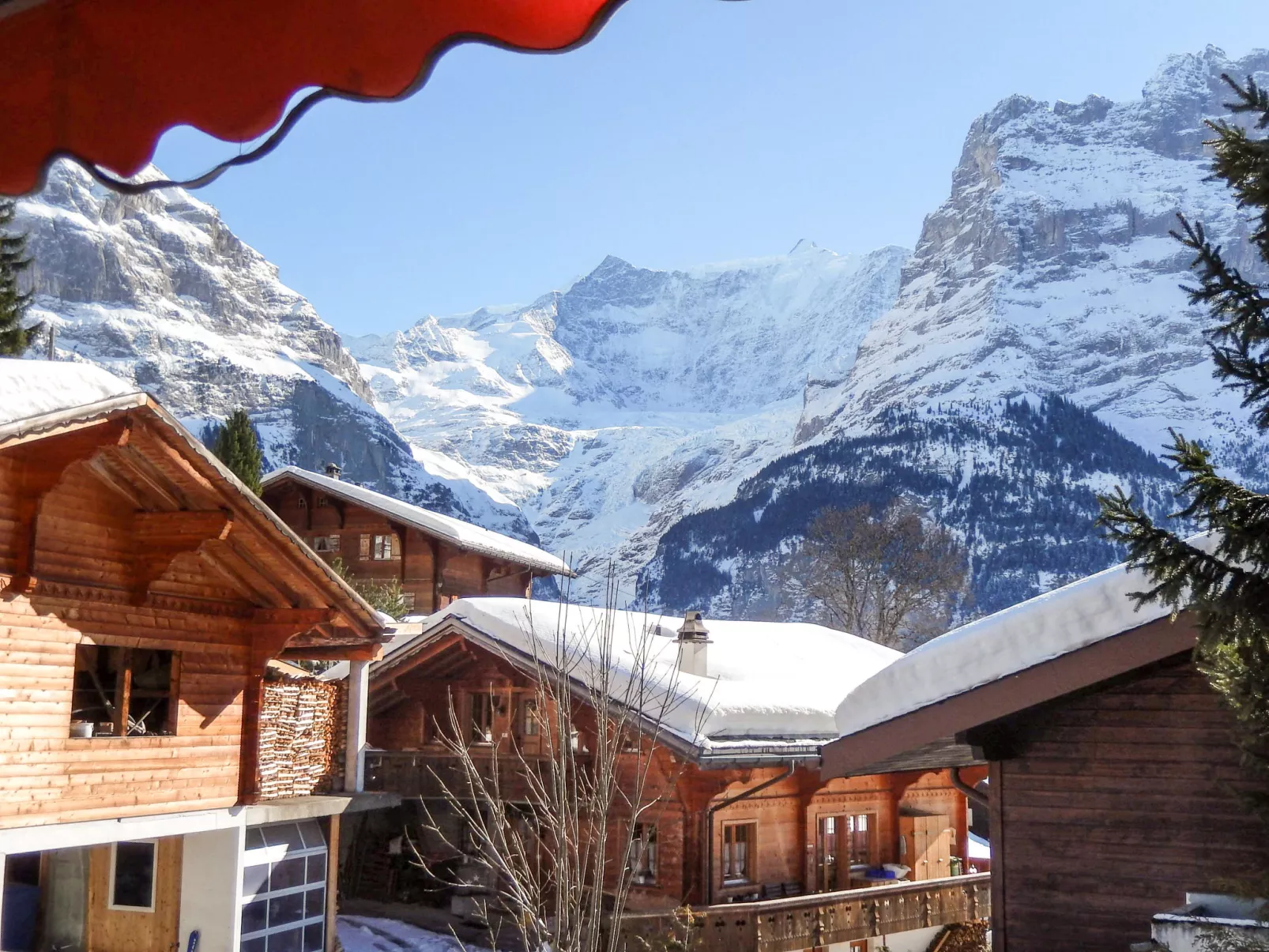 Chalet Bienli Oben-Buiten