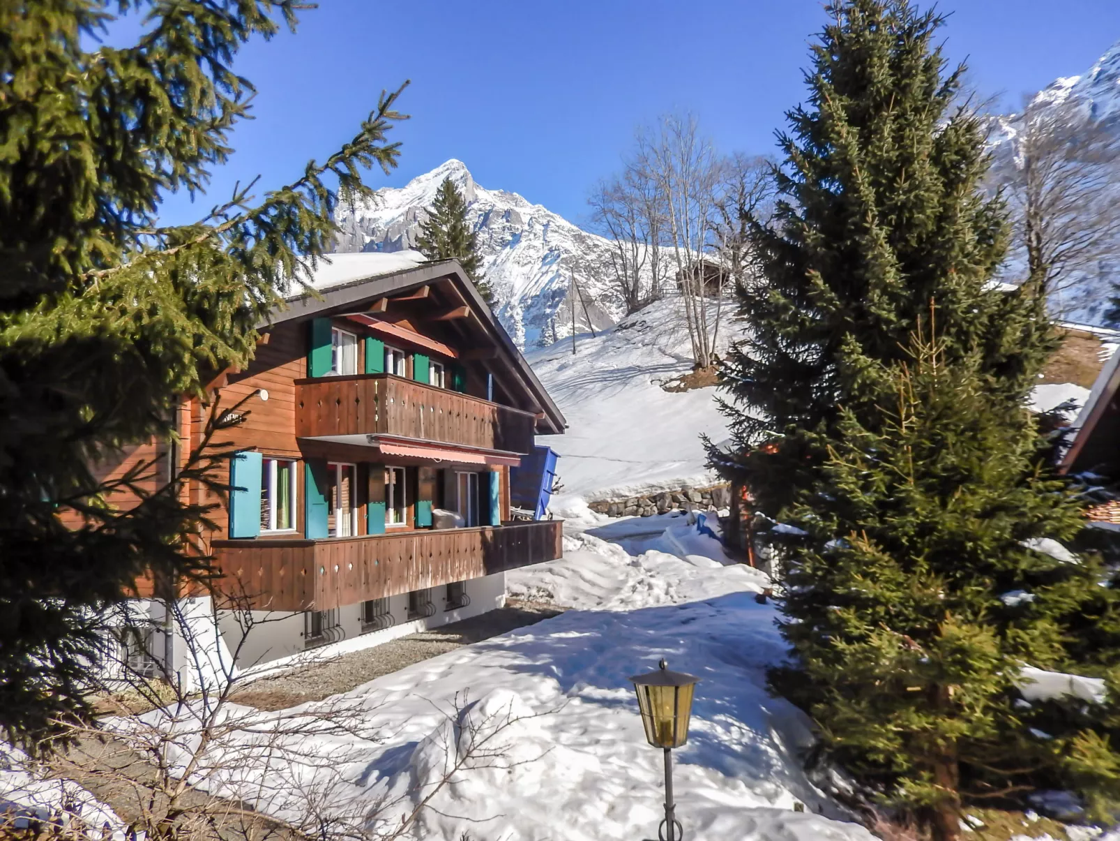 Chalet Bienli Oben-Buiten