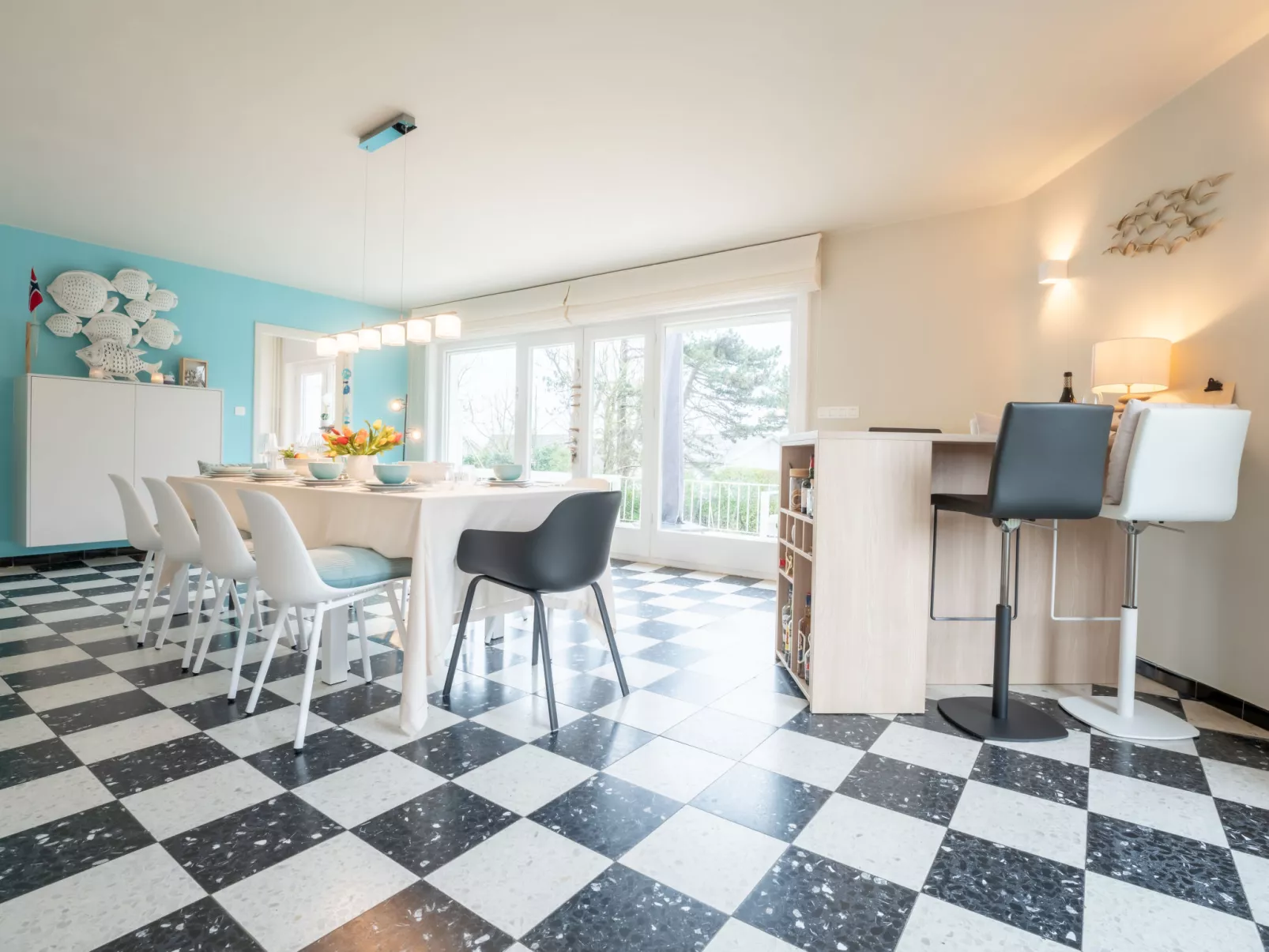 Odyssee - Featured in 'Juliette'-Binnen