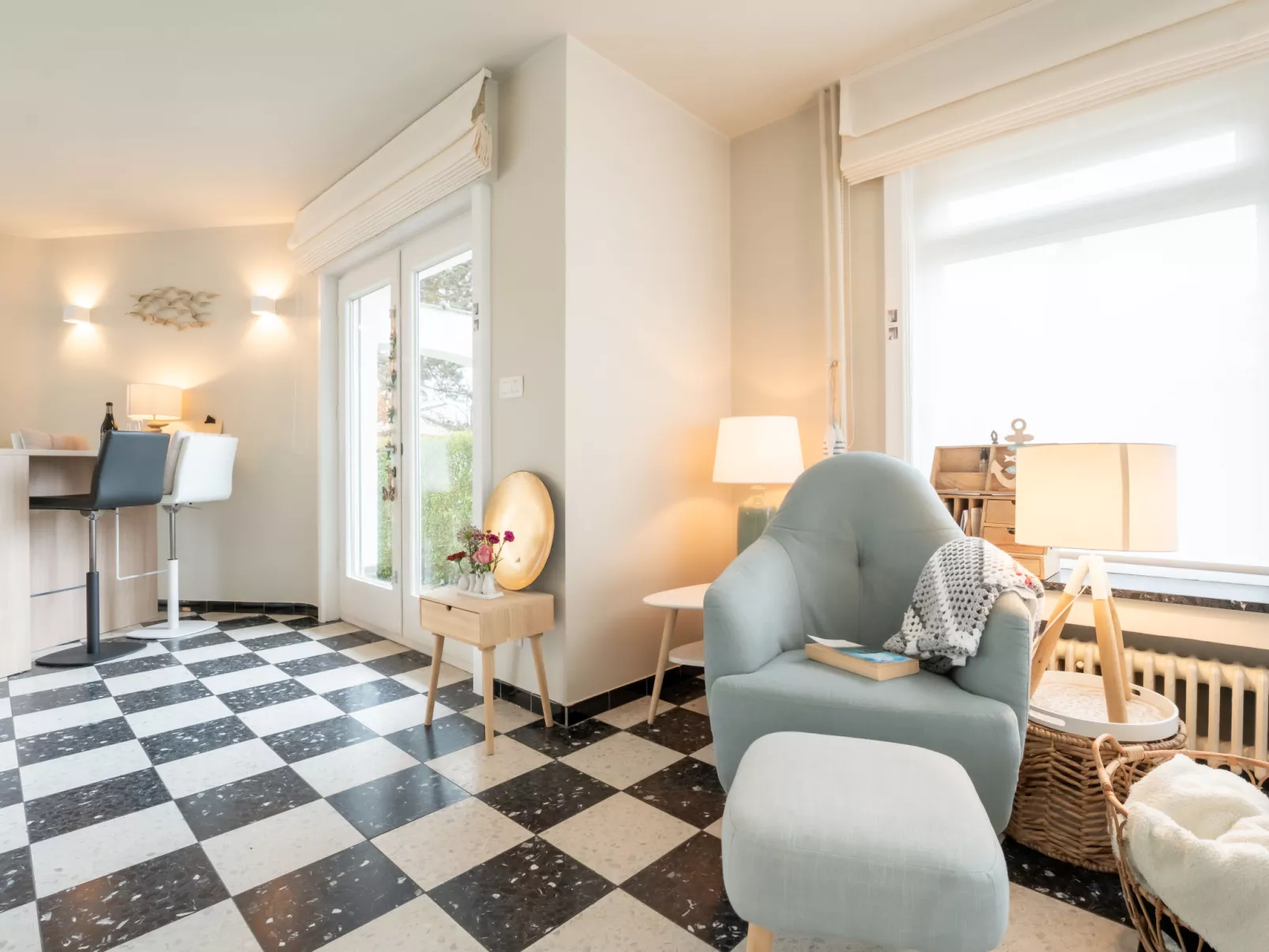 Odyssee - Featured in 'Juliette'-Binnen