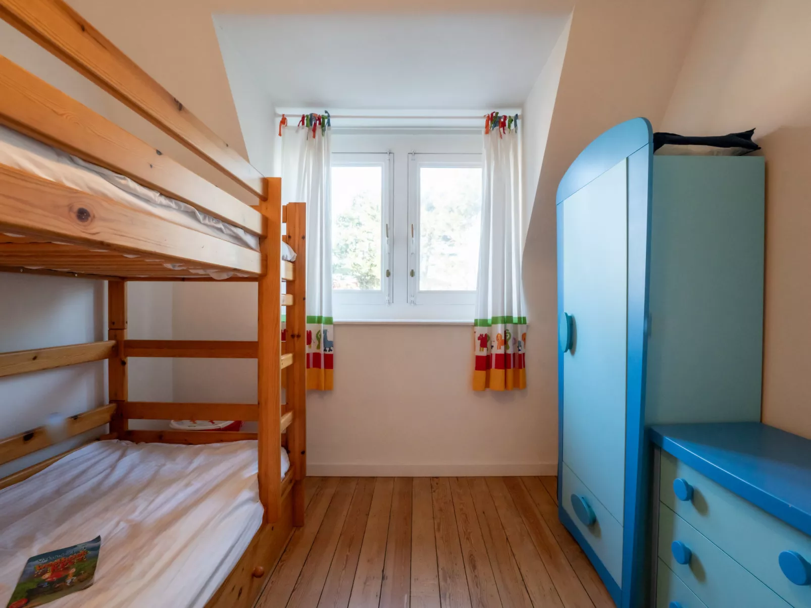 Ons Nest with parking-Binnen