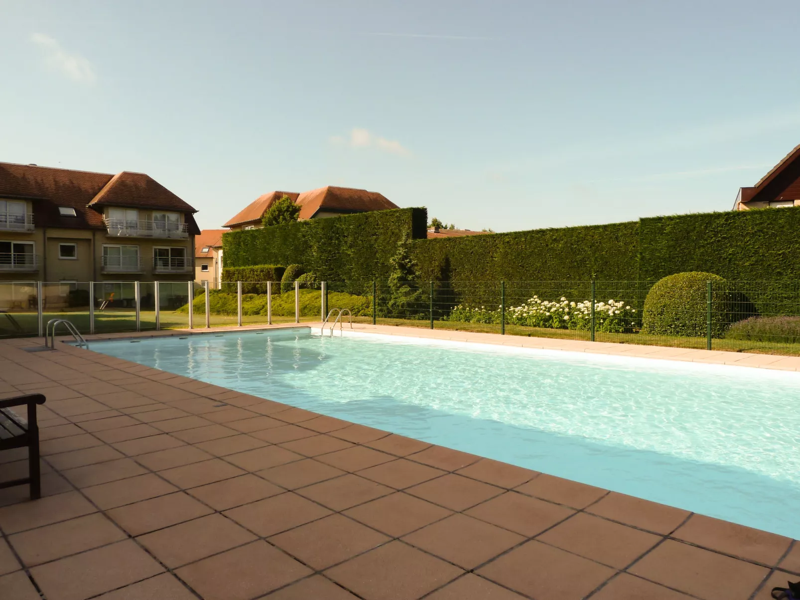 Green Garden 23 - 204 with shared pool-Buiten