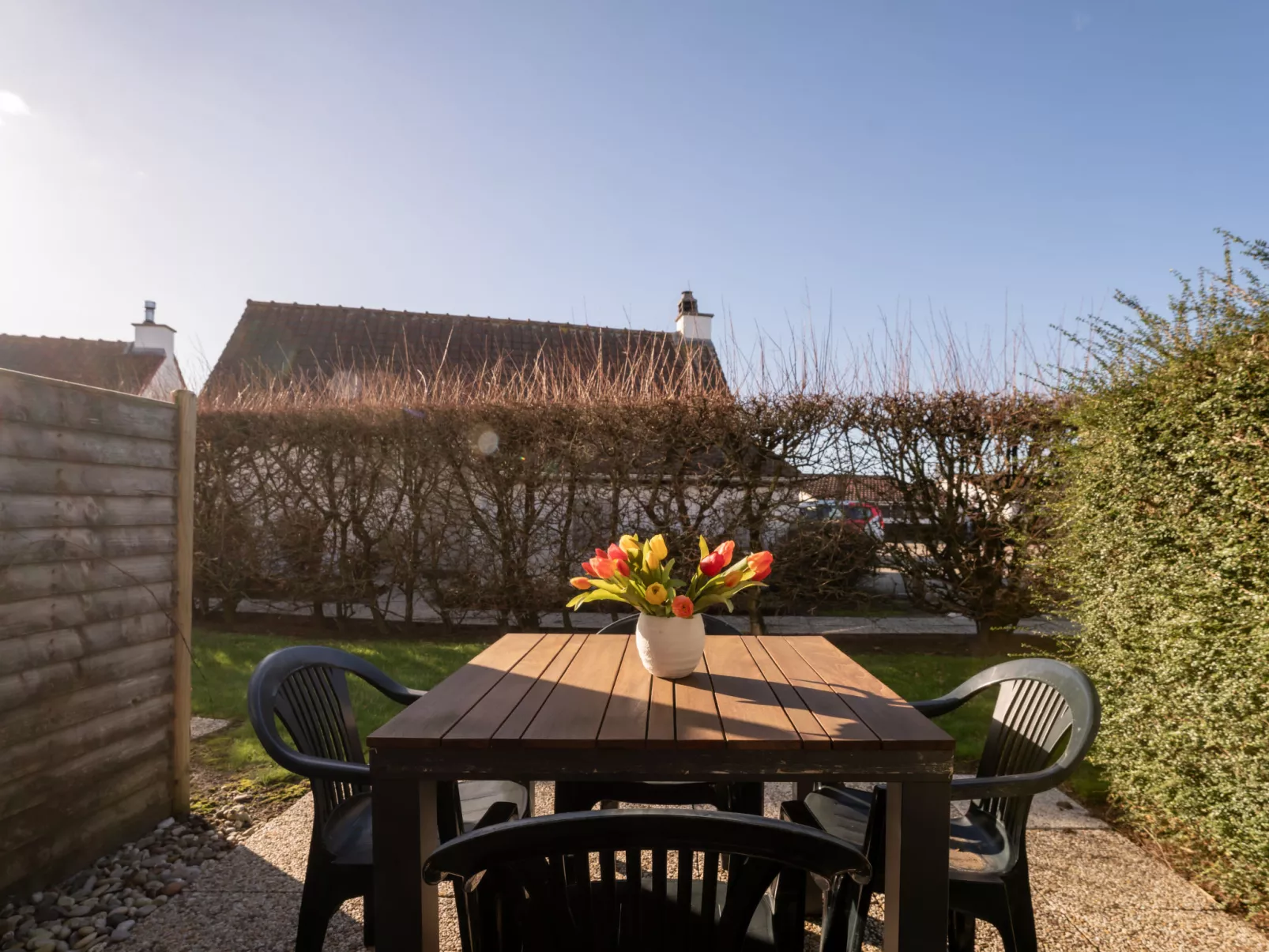 Marlene with parking and shared pool-Buiten
