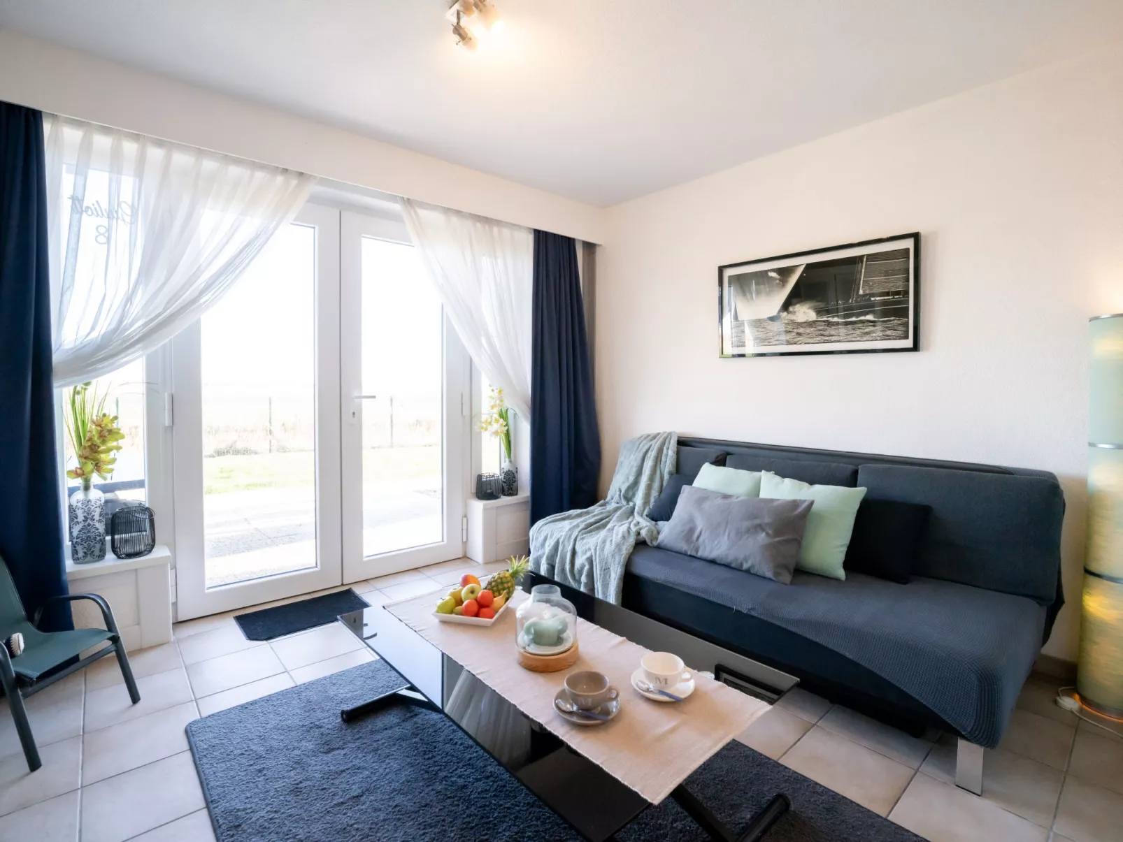 Giuliott with parking and shared pool-Binnen
