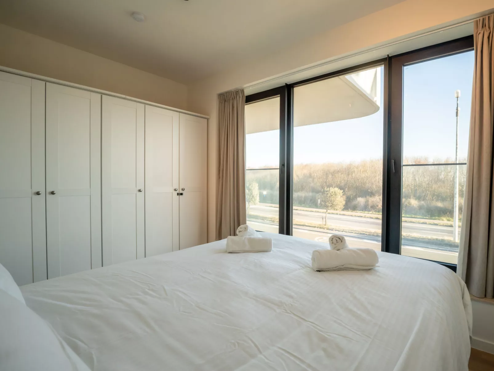 One with terrace and dune view-Binnen