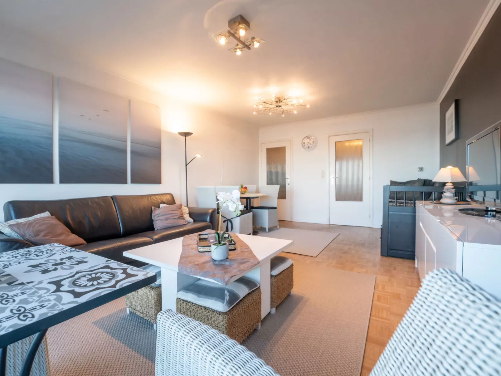Golfslag with sea view-Binnen