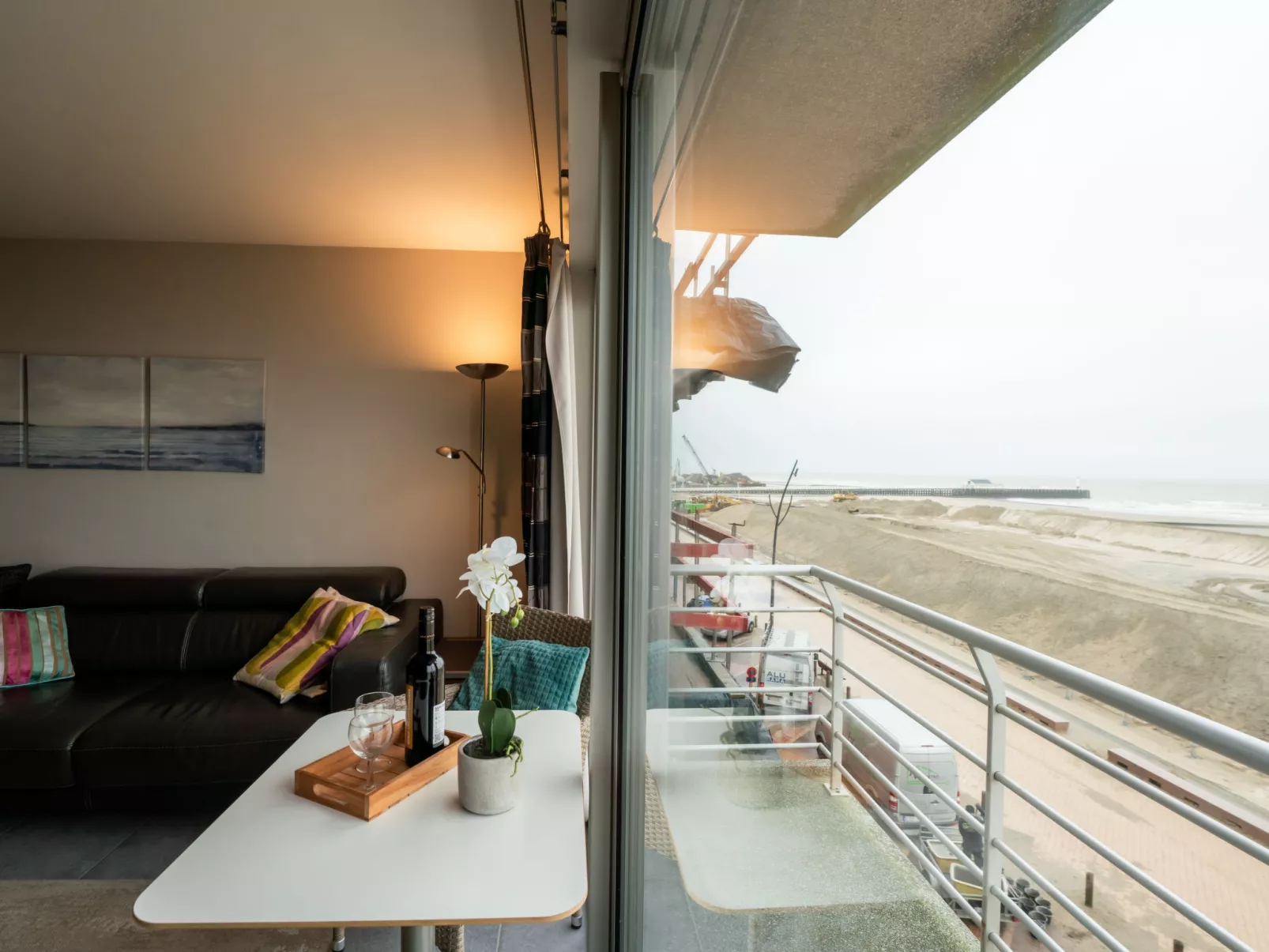 Savoie with sea view-Binnen