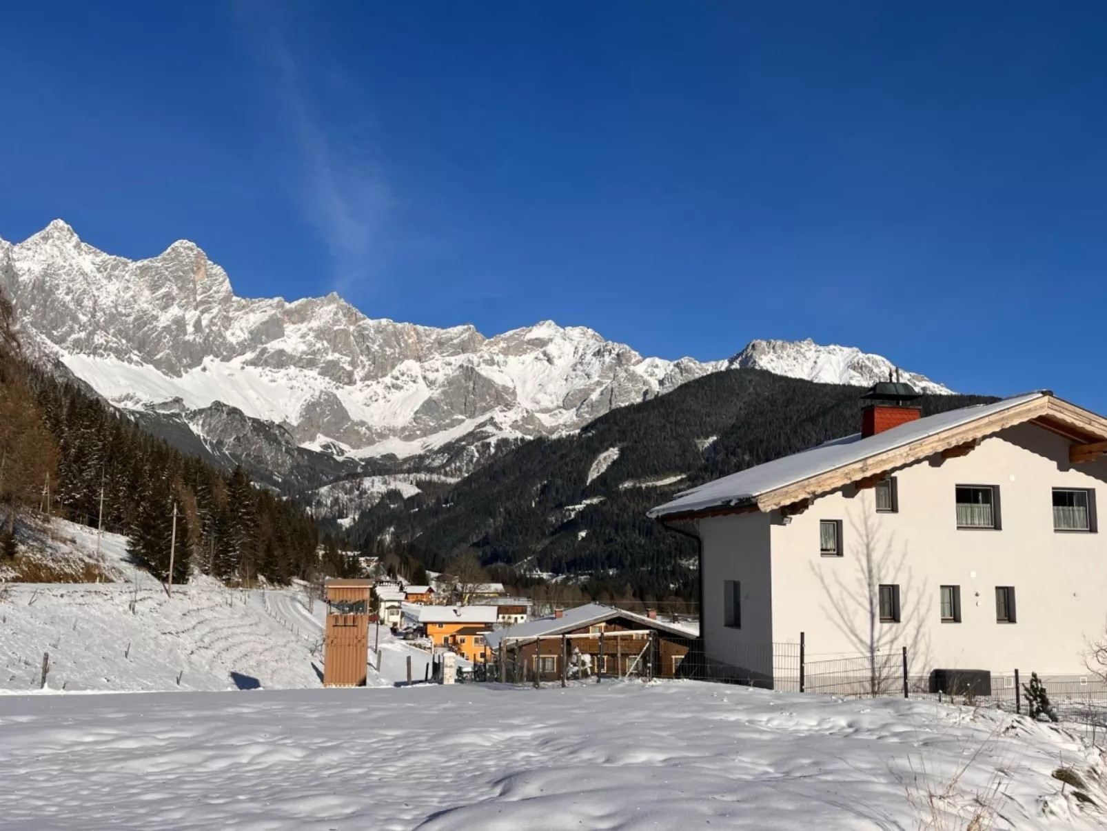 Dachstein Südwand-Buiten