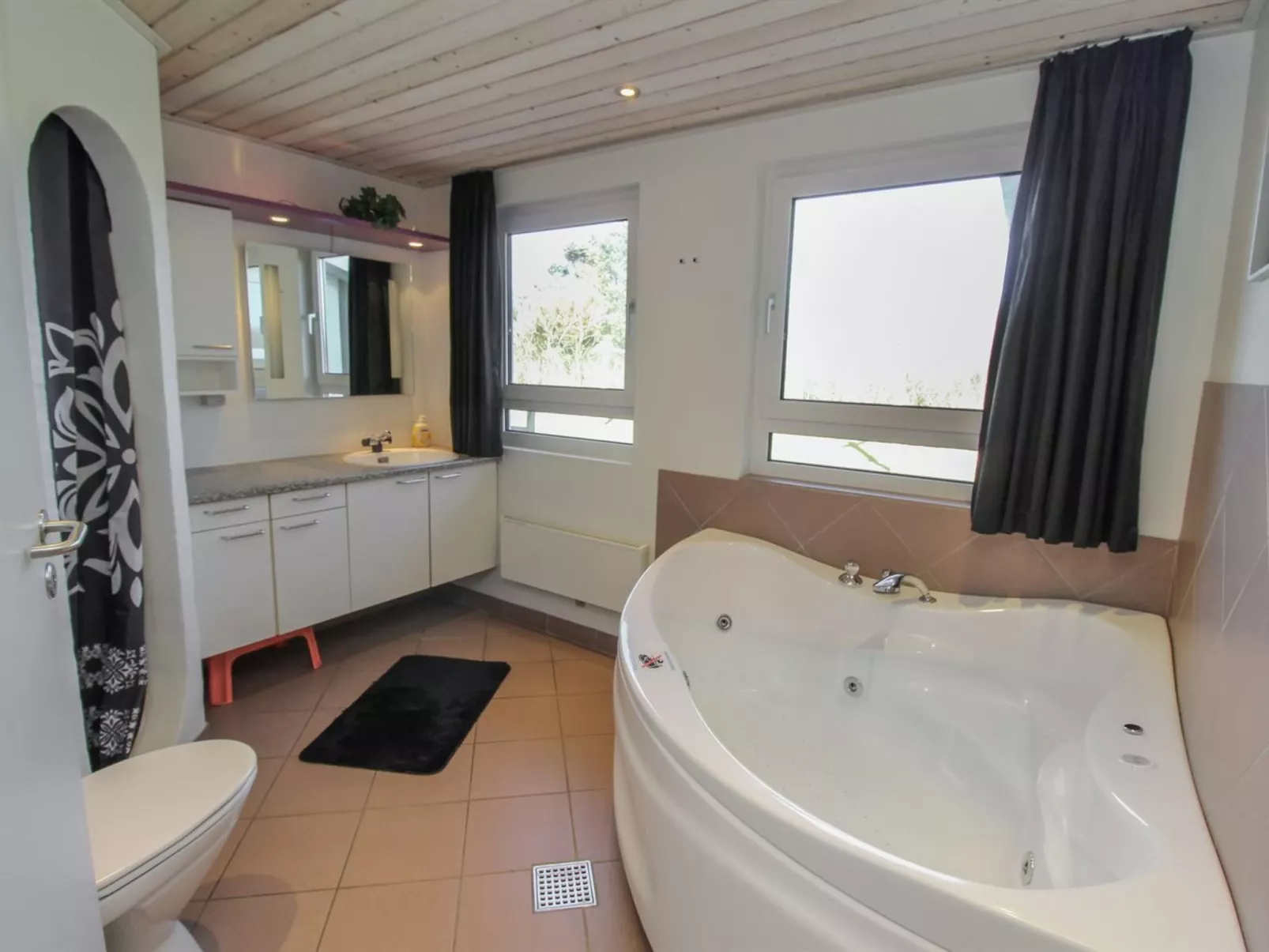 "Bengta" - 200m from the sea-Binnen