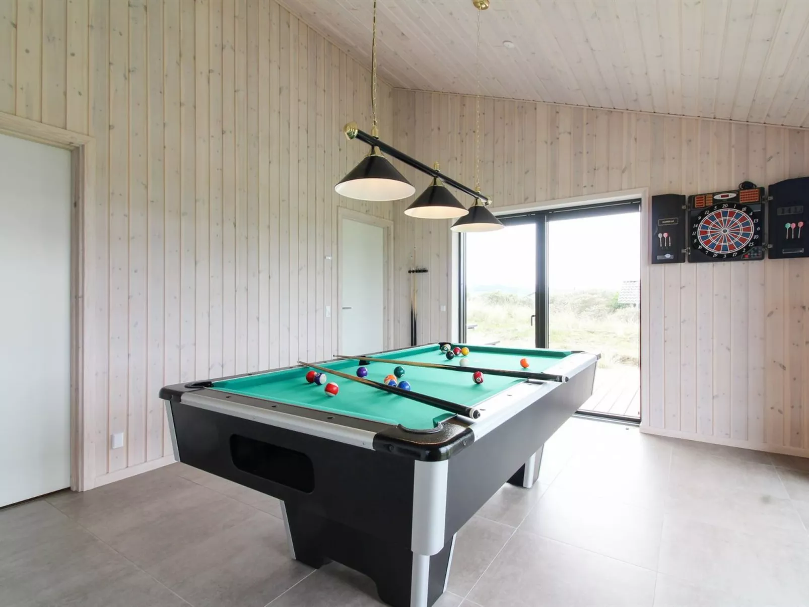 "Nicolas" - 500m from the sea-Binnen