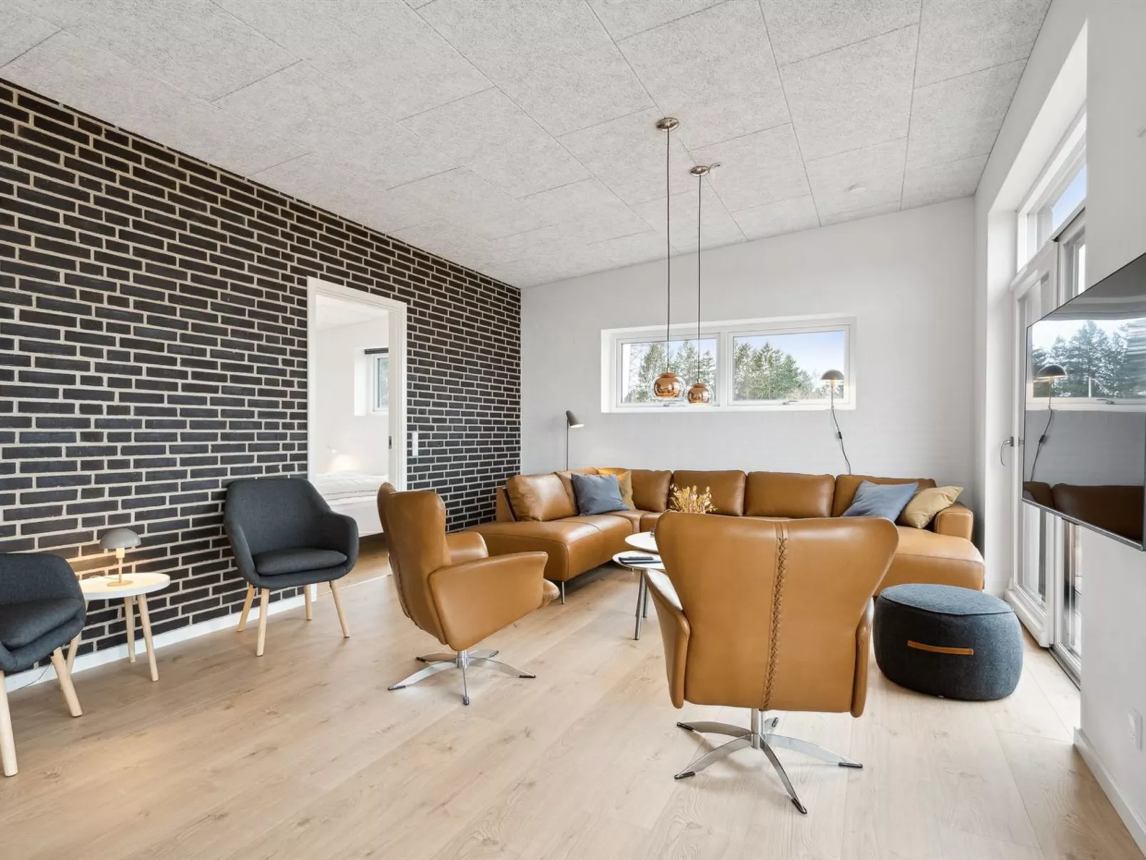 "Ann" - 1.3km from the sea-Binnen