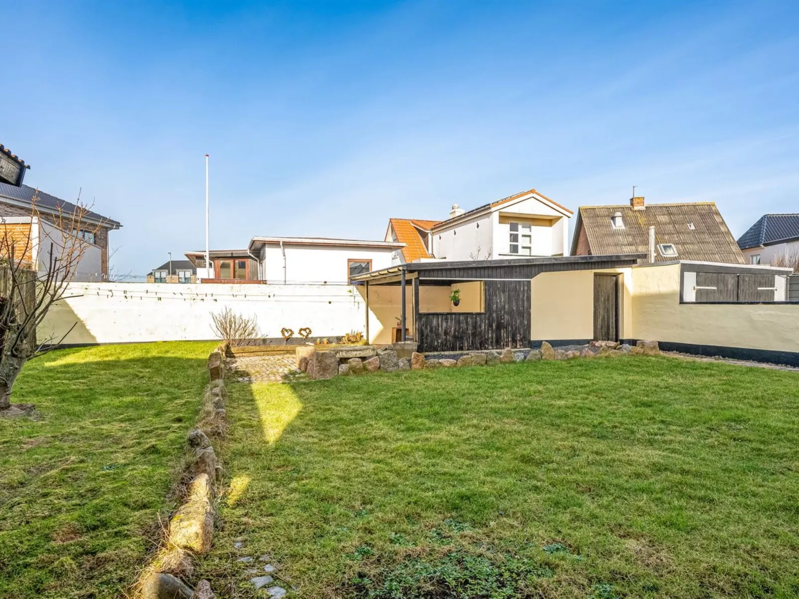 "Ullakarin" - 200m from the sea-Buiten