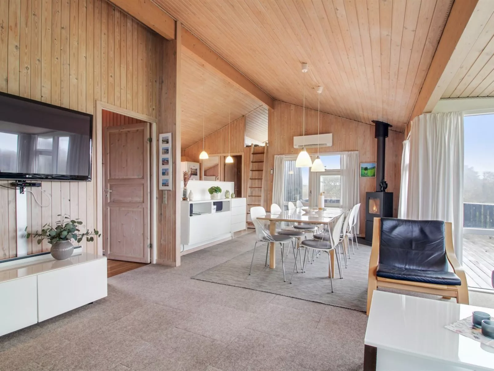 "Arild" - 300m from the sea-Binnen