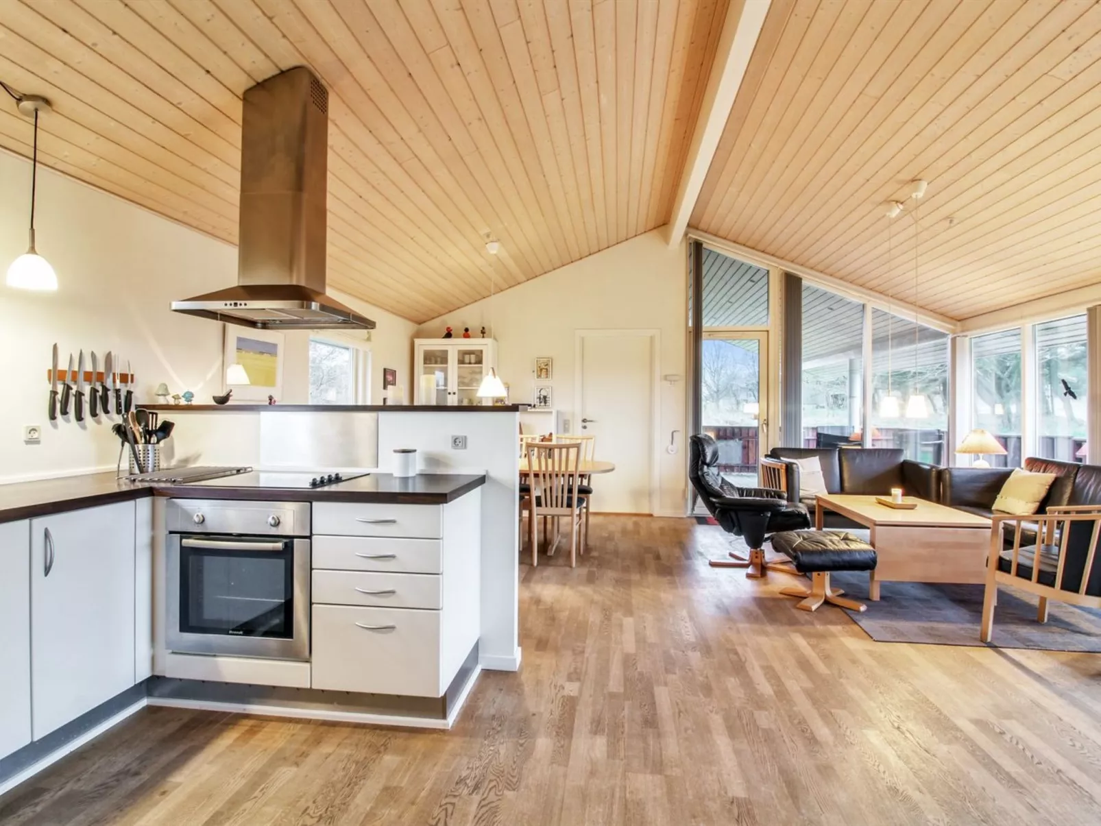 "Joris" - 1.5km from the sea-Binnen