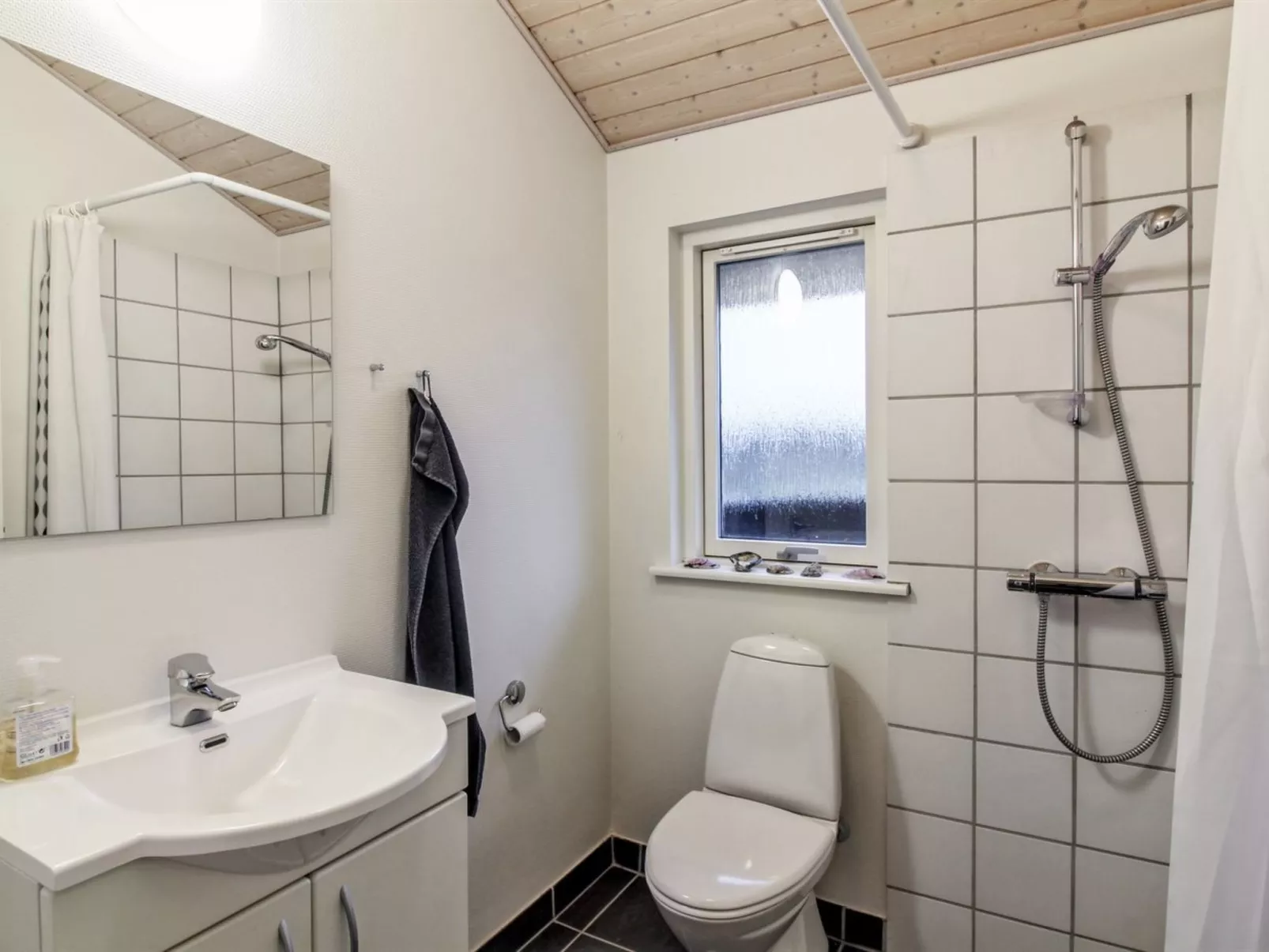 "Joris" - 1.5km from the sea-Binnen