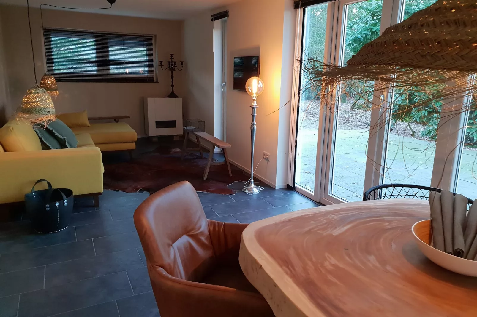 Dorpswoning In het Bos-Woonkamer