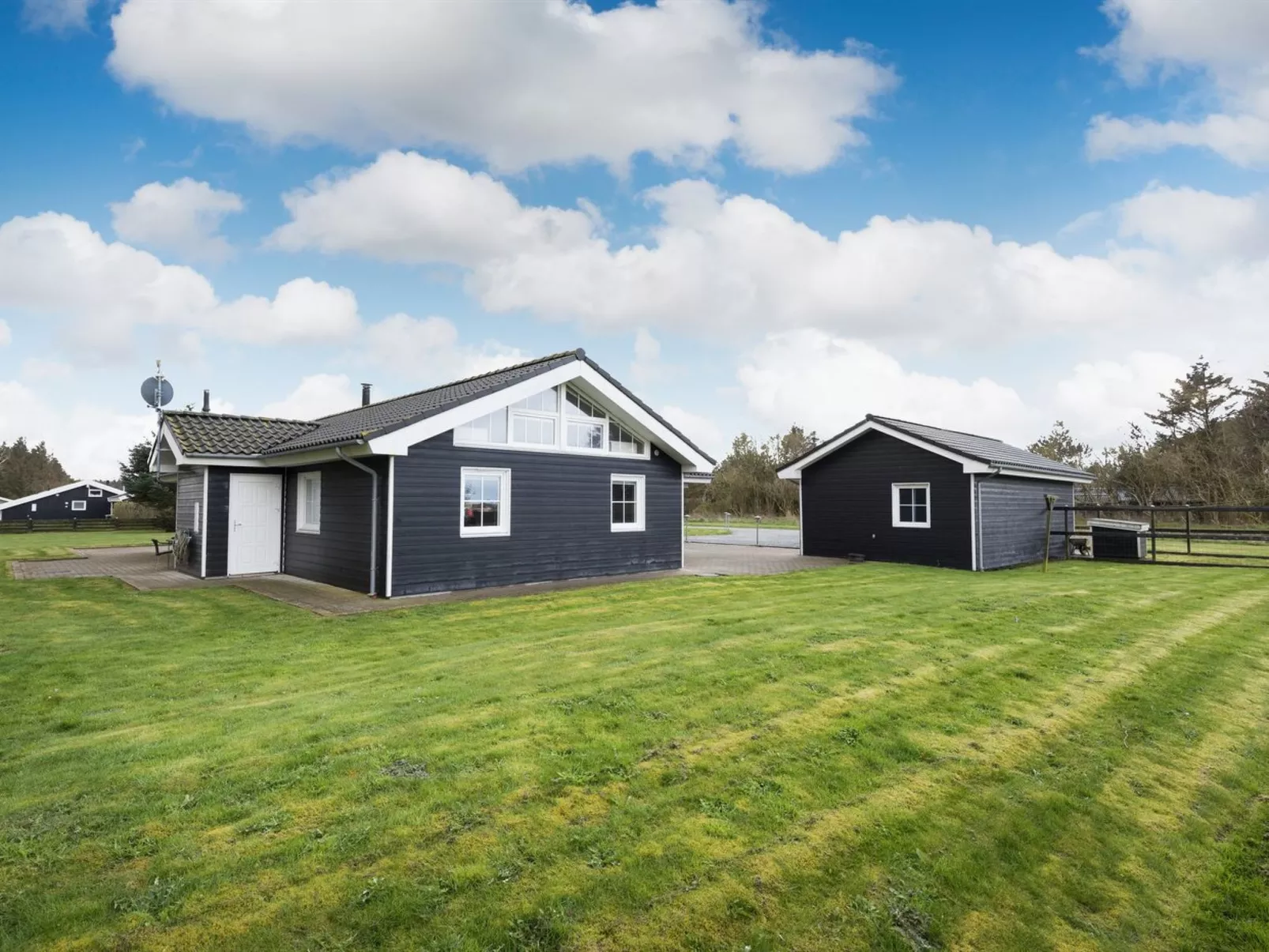 "Erene" - 850m from the sea-Buiten