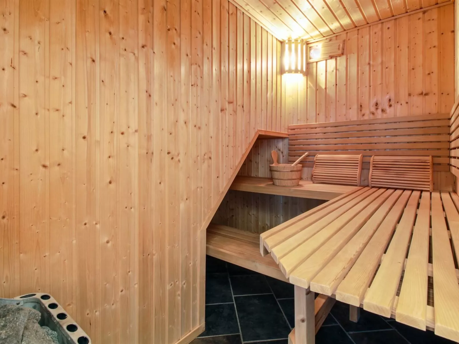 "Maiti" - 300m from the sea-Binnen