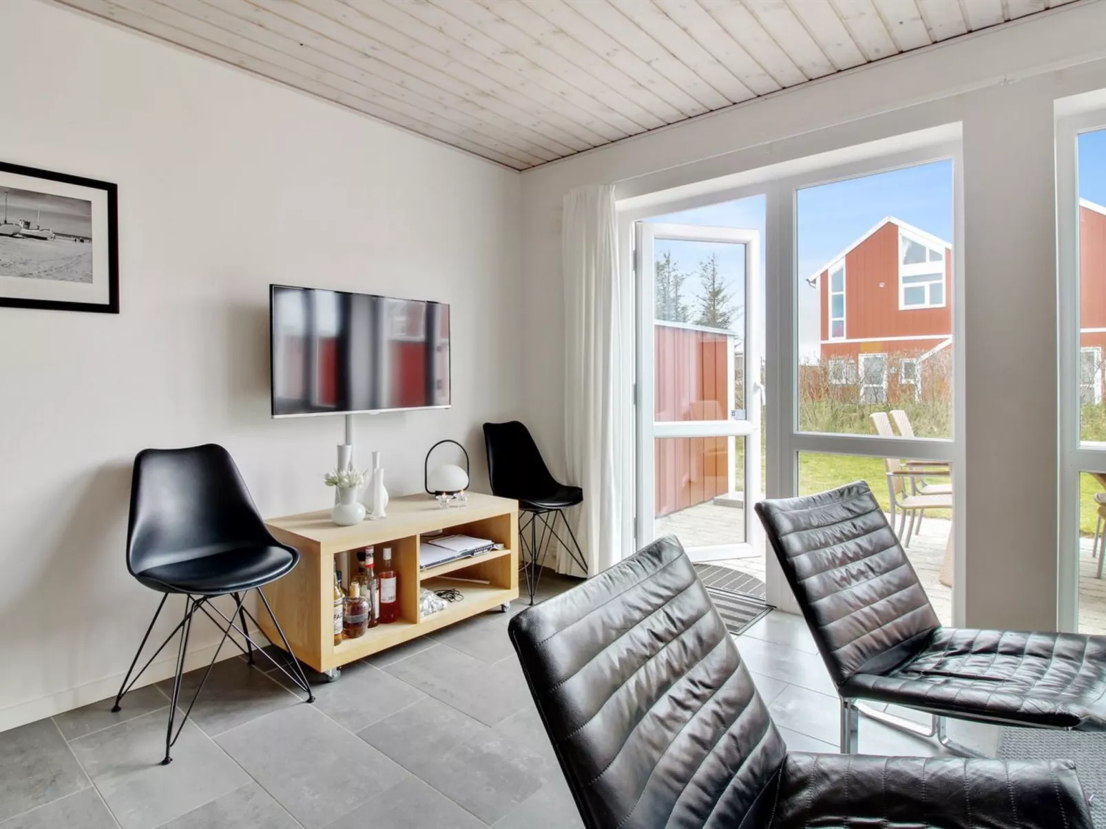 "Rikhard" - 800m from the sea-Binnen