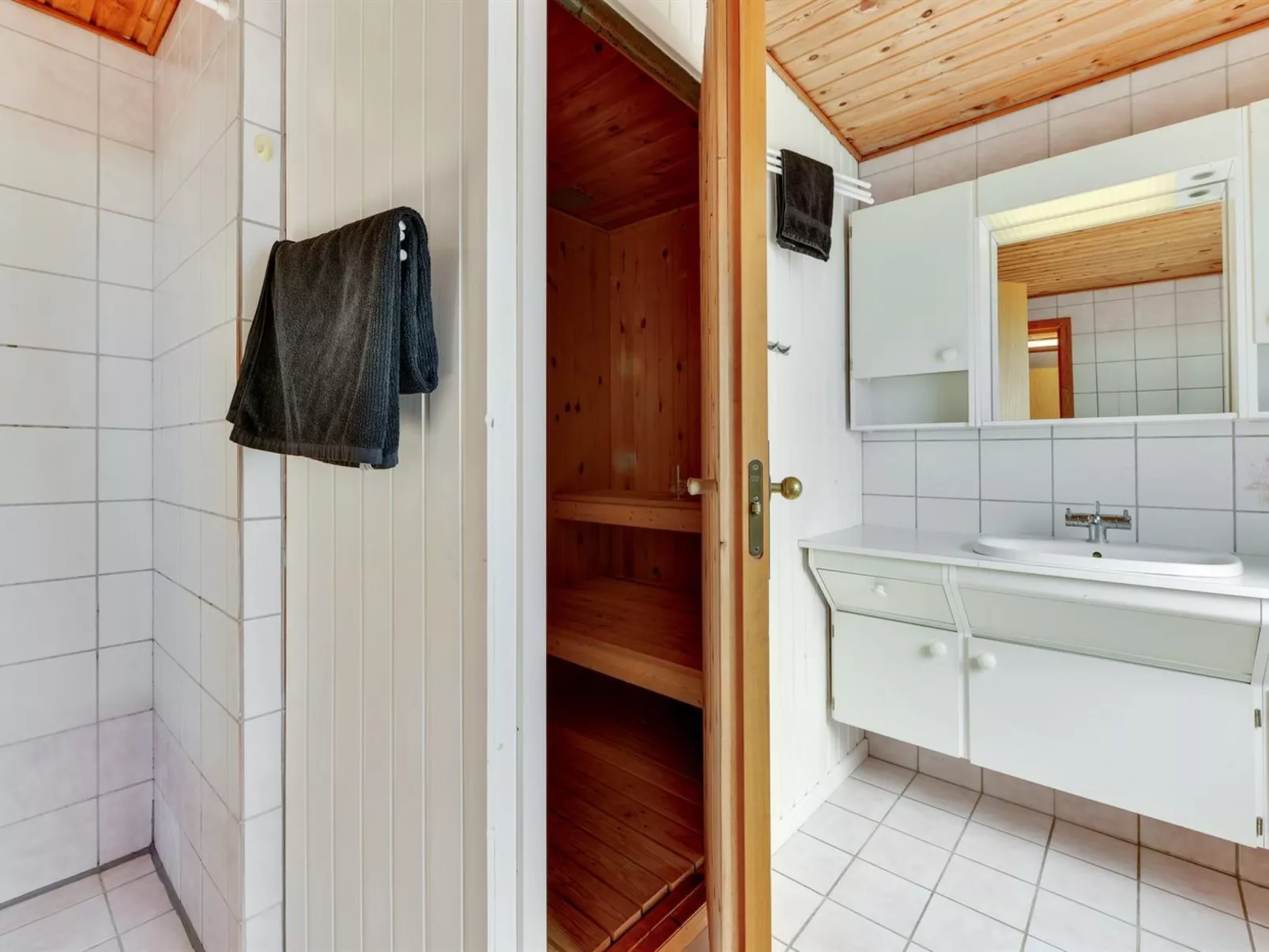 "Dorette" - 100m from the sea-Binnen