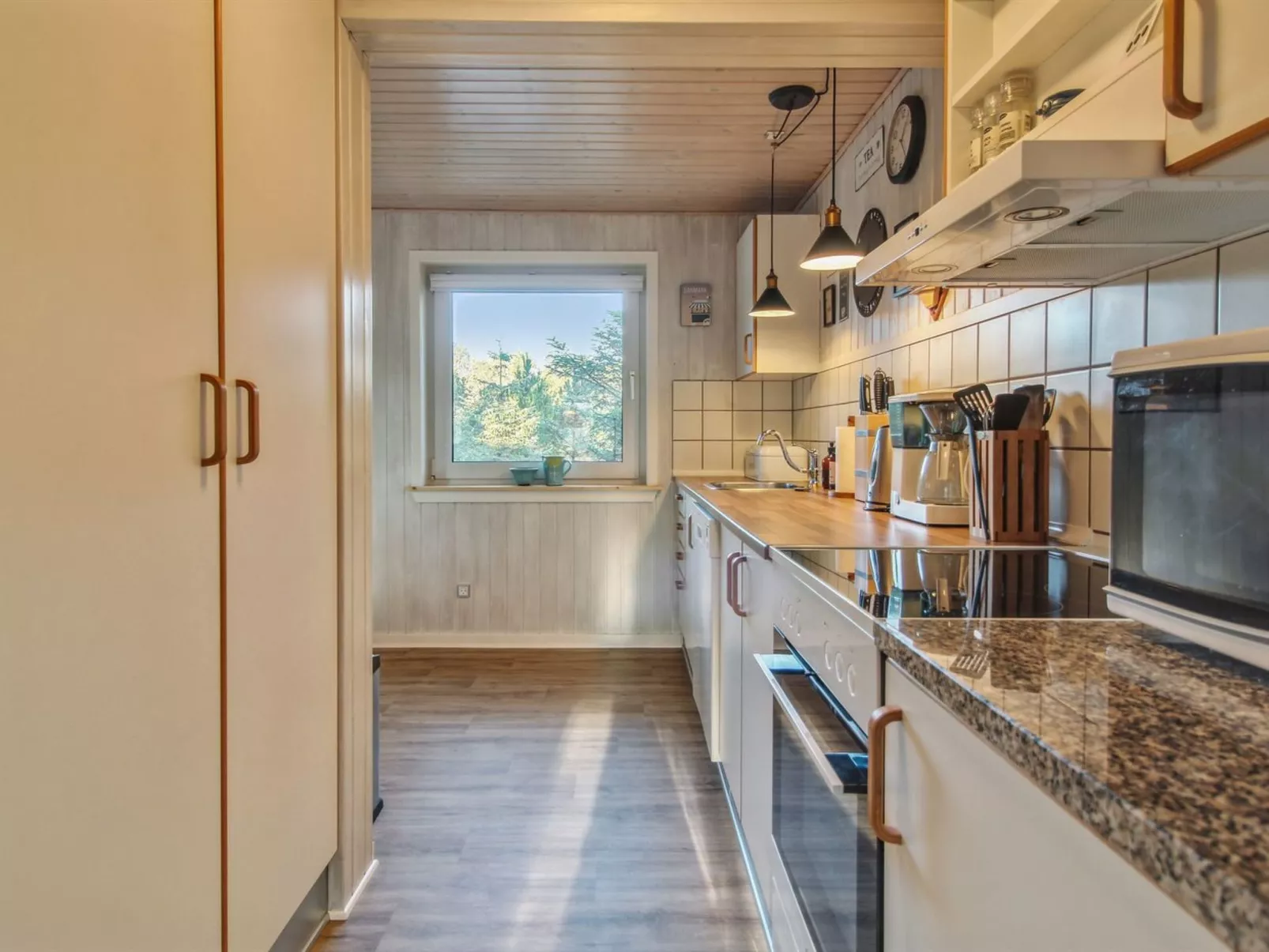 "Ilkka" - 2.1km from the sea-Binnen