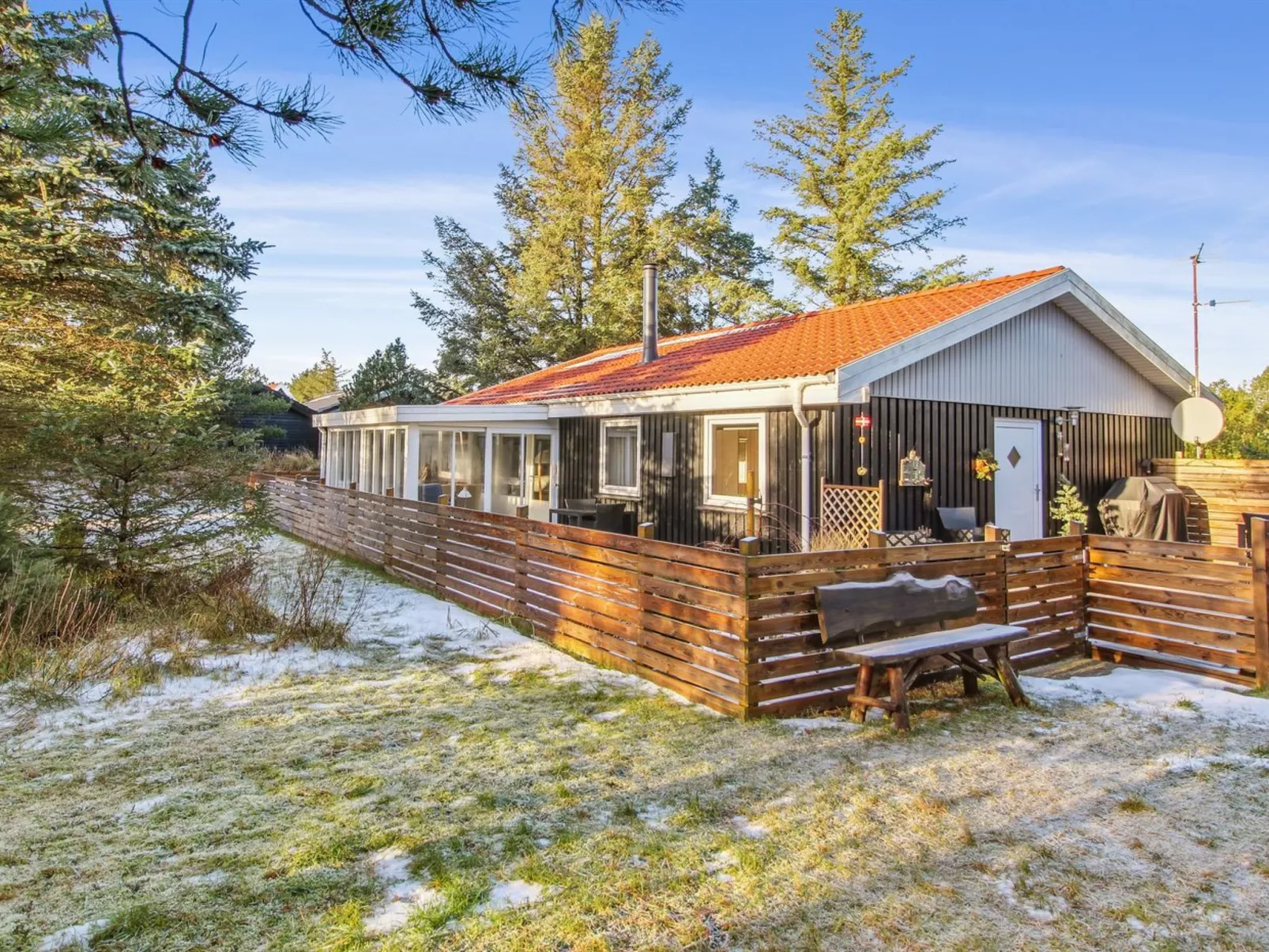 "Ilkka" - 2.1km from the sea-Binnen