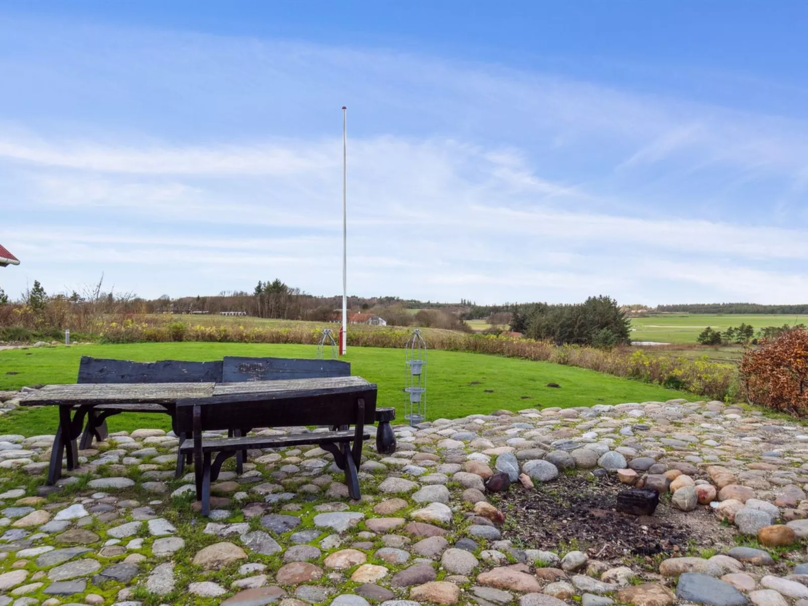 "Sune" - 6km from the sea-Buiten