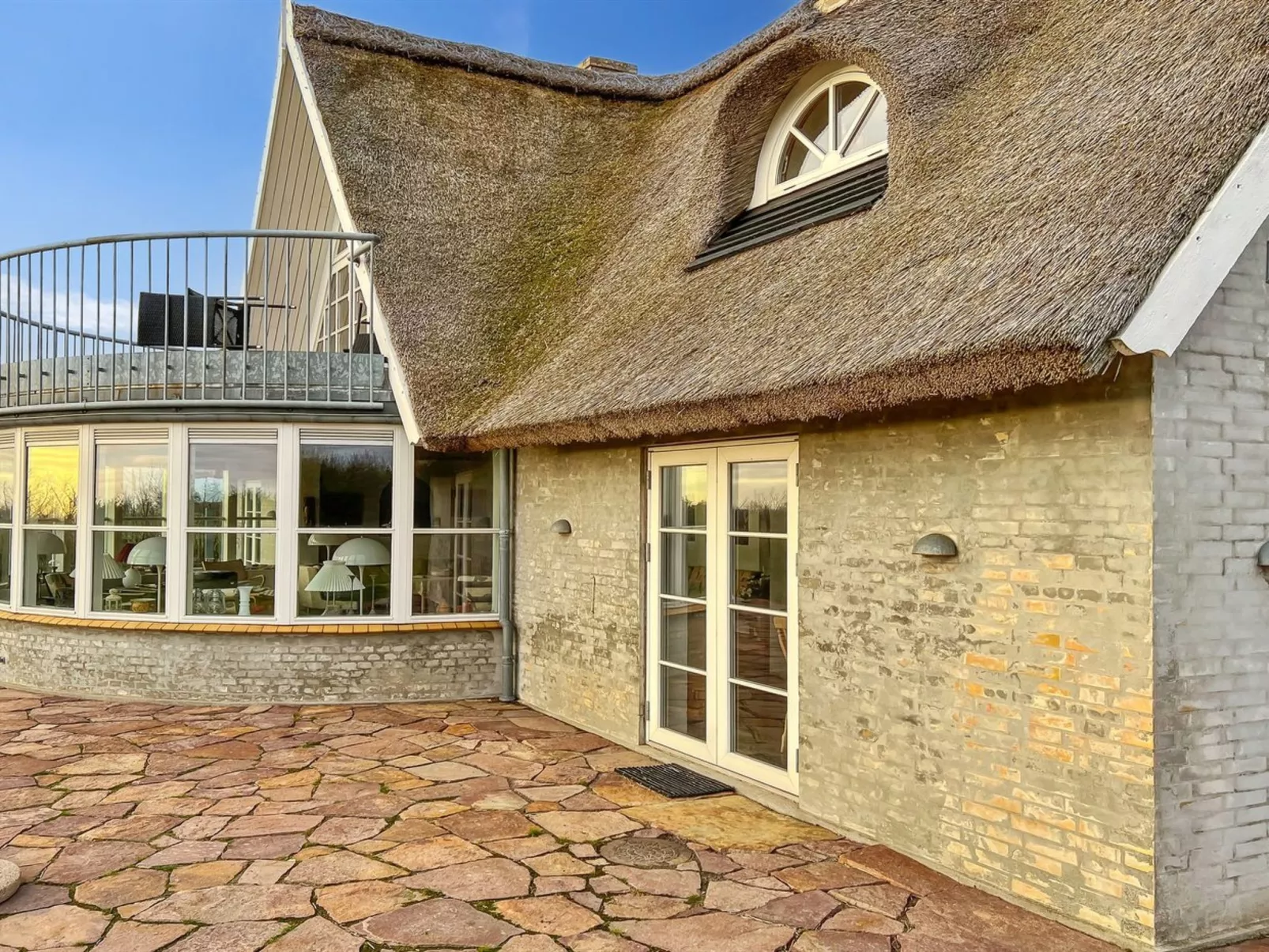 "Herlek" - 450m from the sea-Buiten