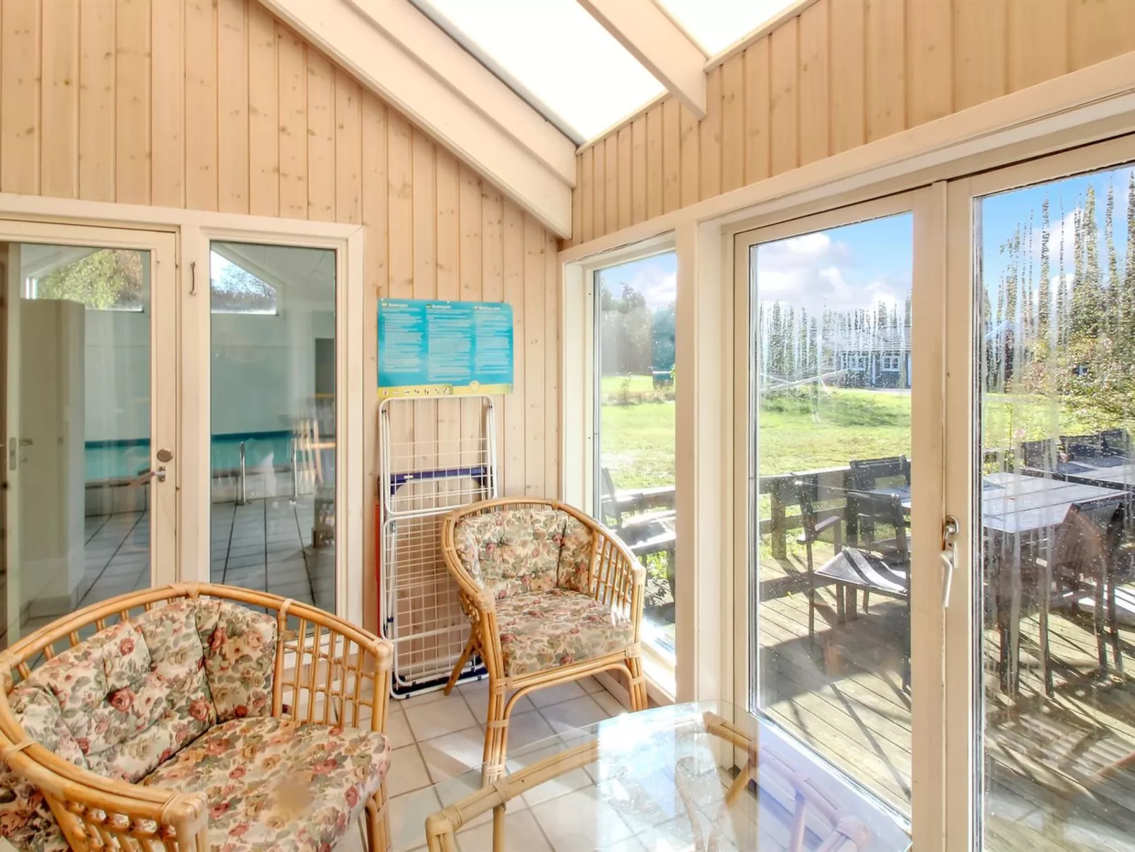 "Fredrike" - 500m from the sea-Binnen
