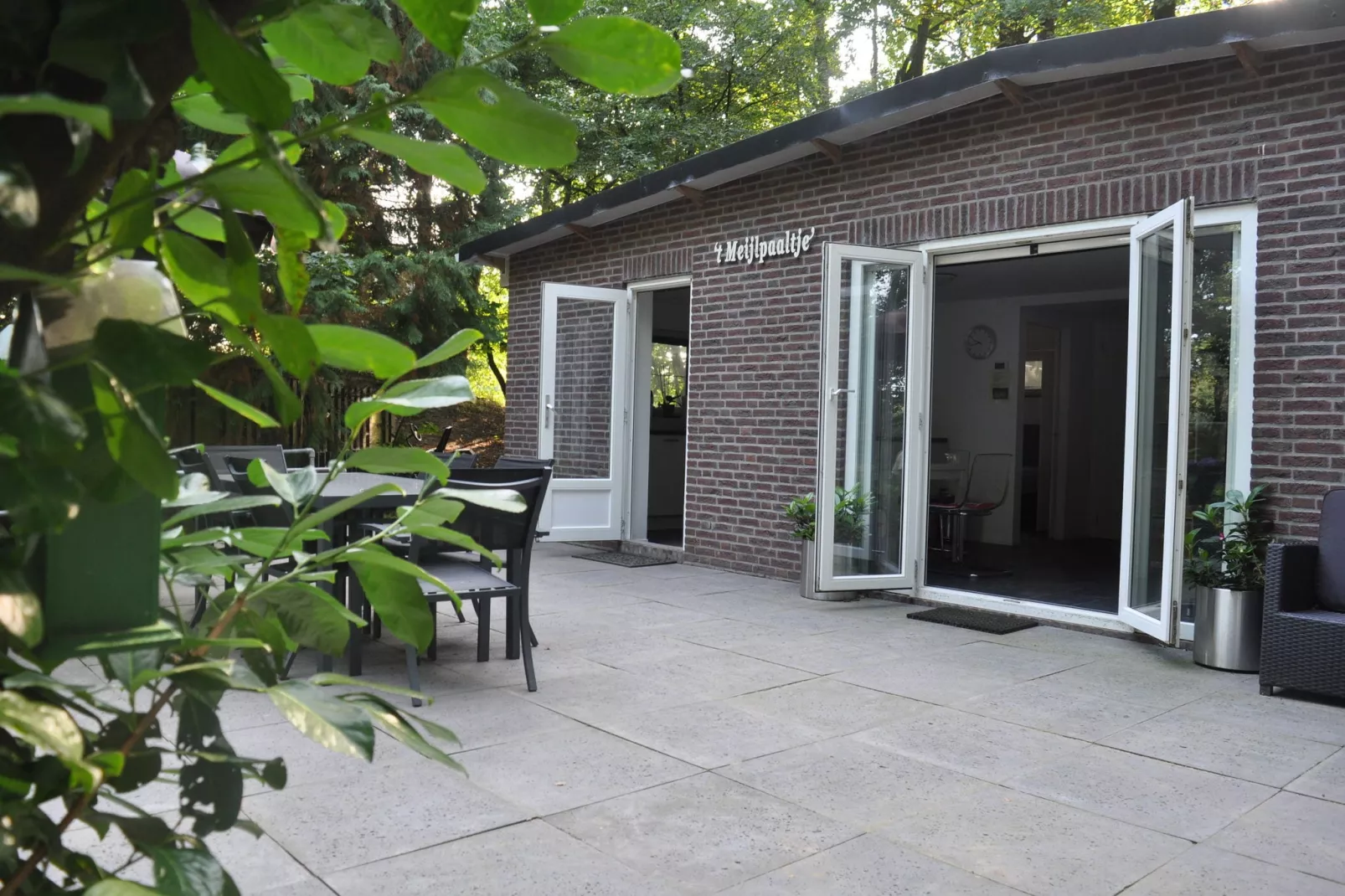 Dorpswoning In het Bos-Terrasbalkon