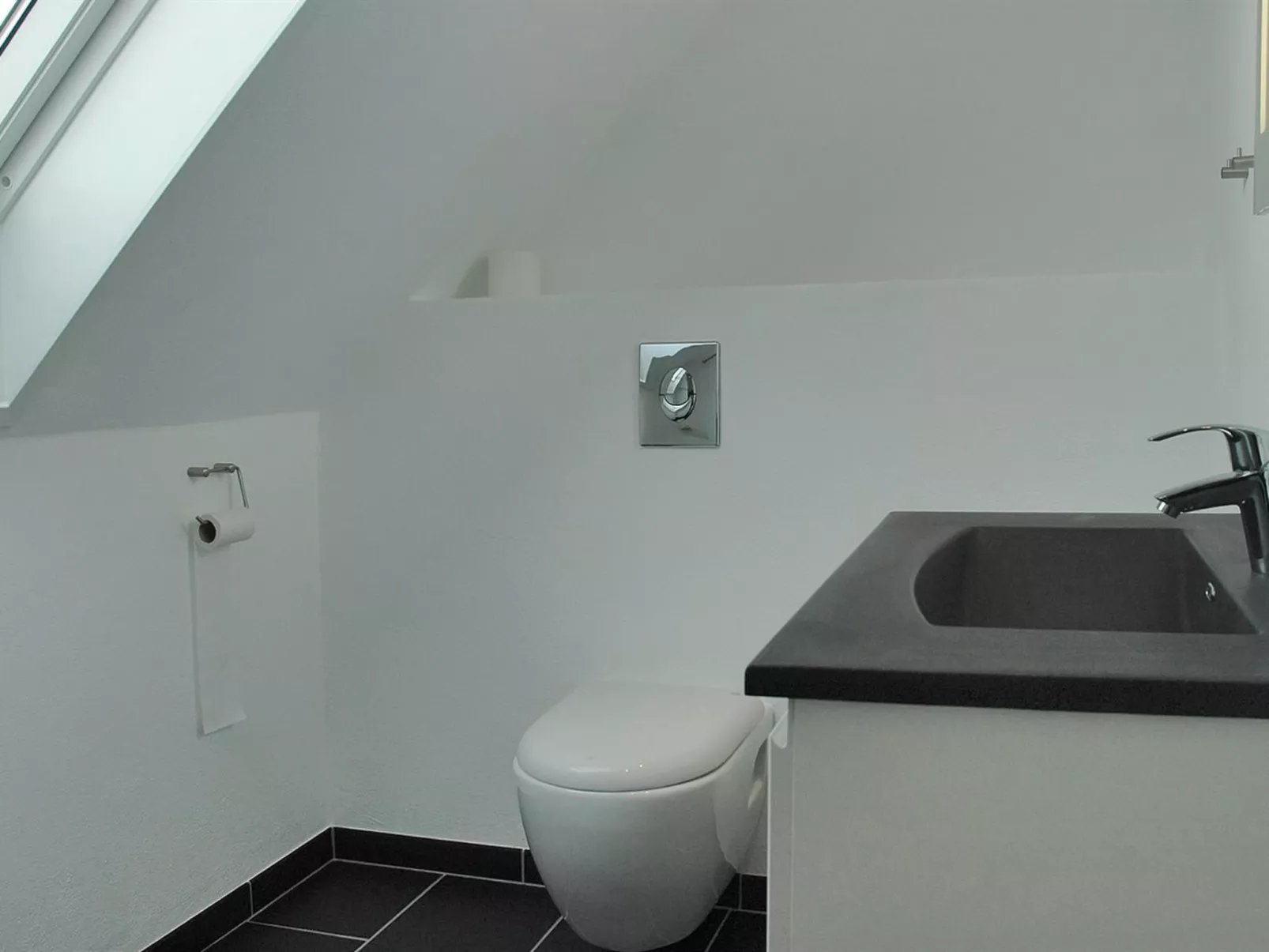 "Lavrans" - 2.5km from the sea-Binnen