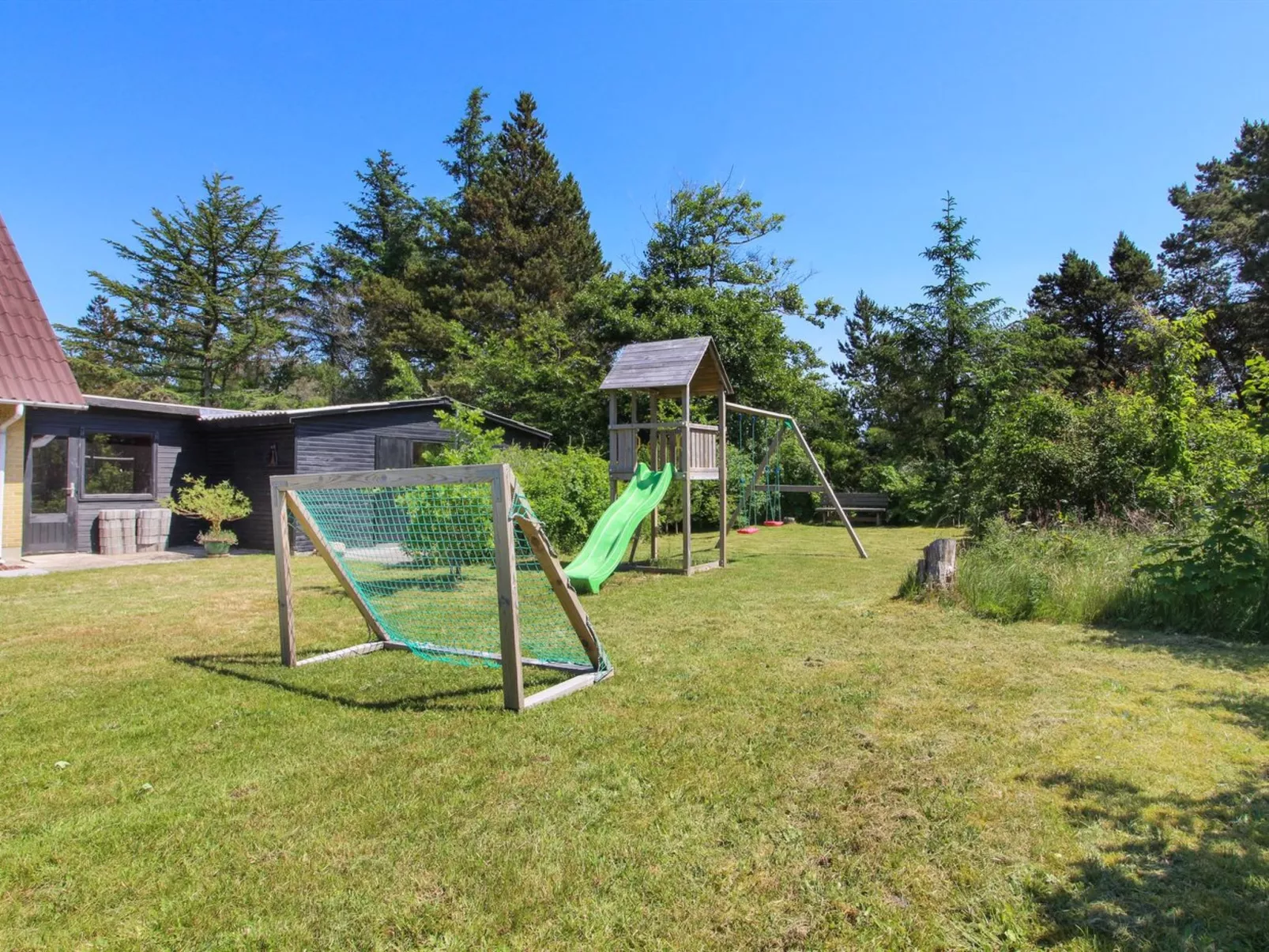"Lavrans" - 2.5km from the sea-Buiten
