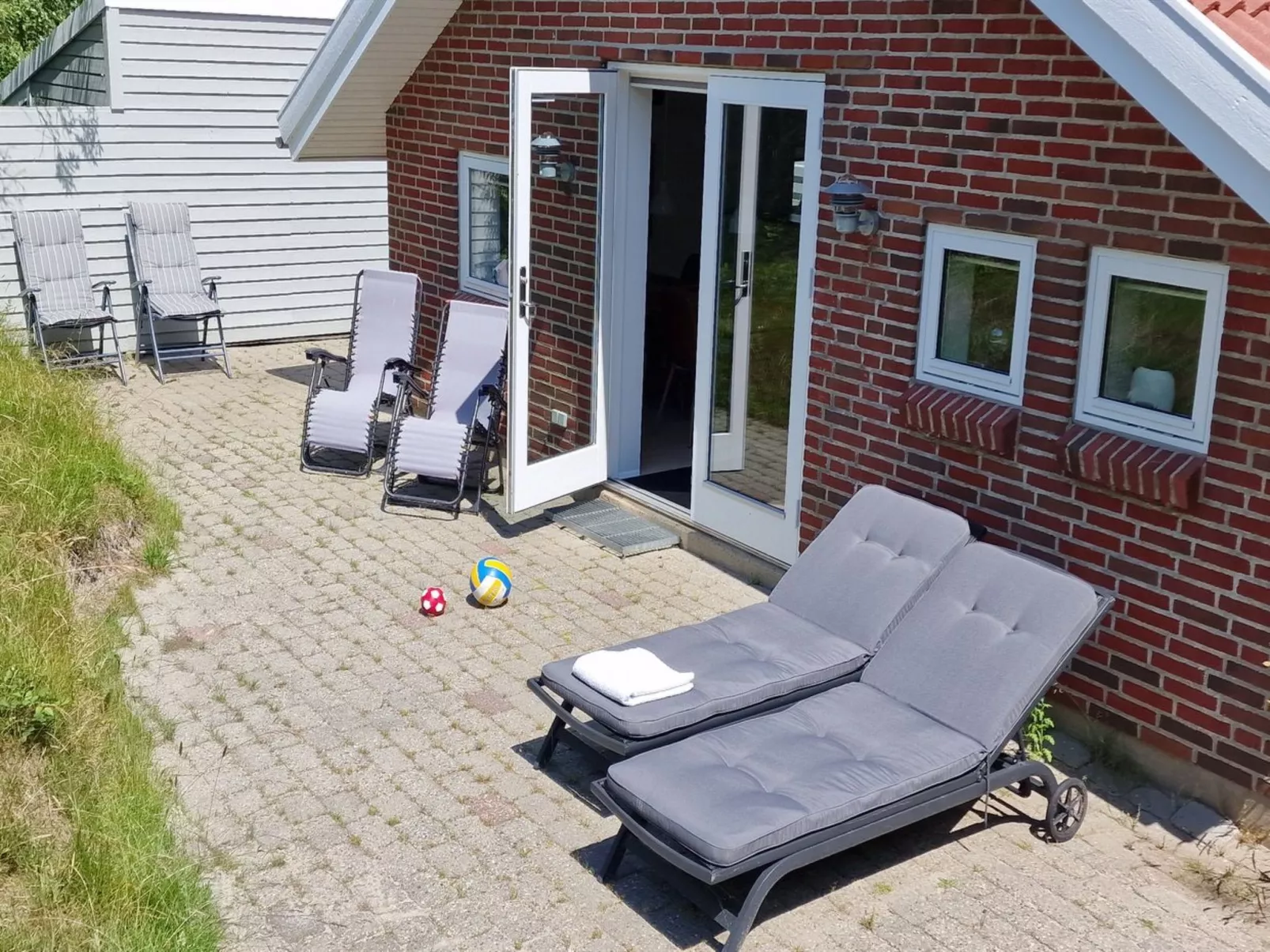 "Danica" - 500m from the sea-Buiten