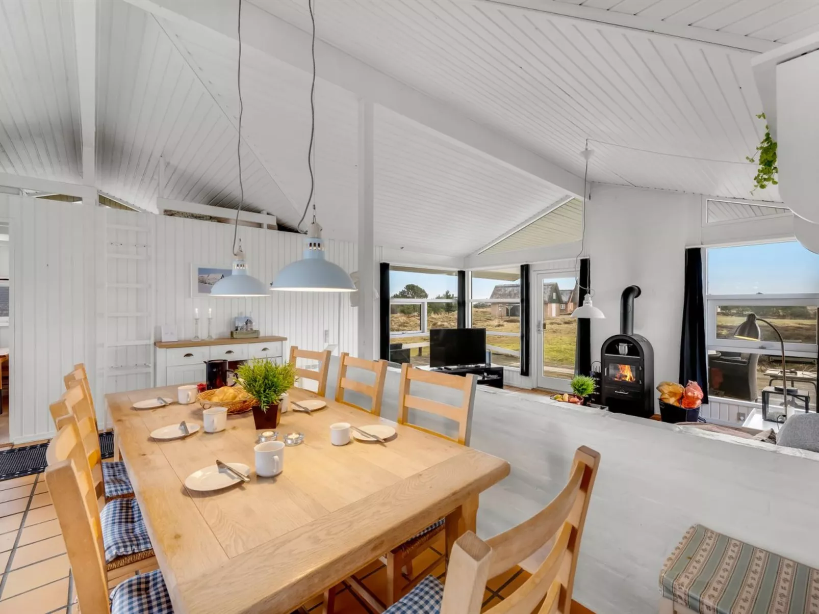 "Josef" - 950m from the sea-Binnen