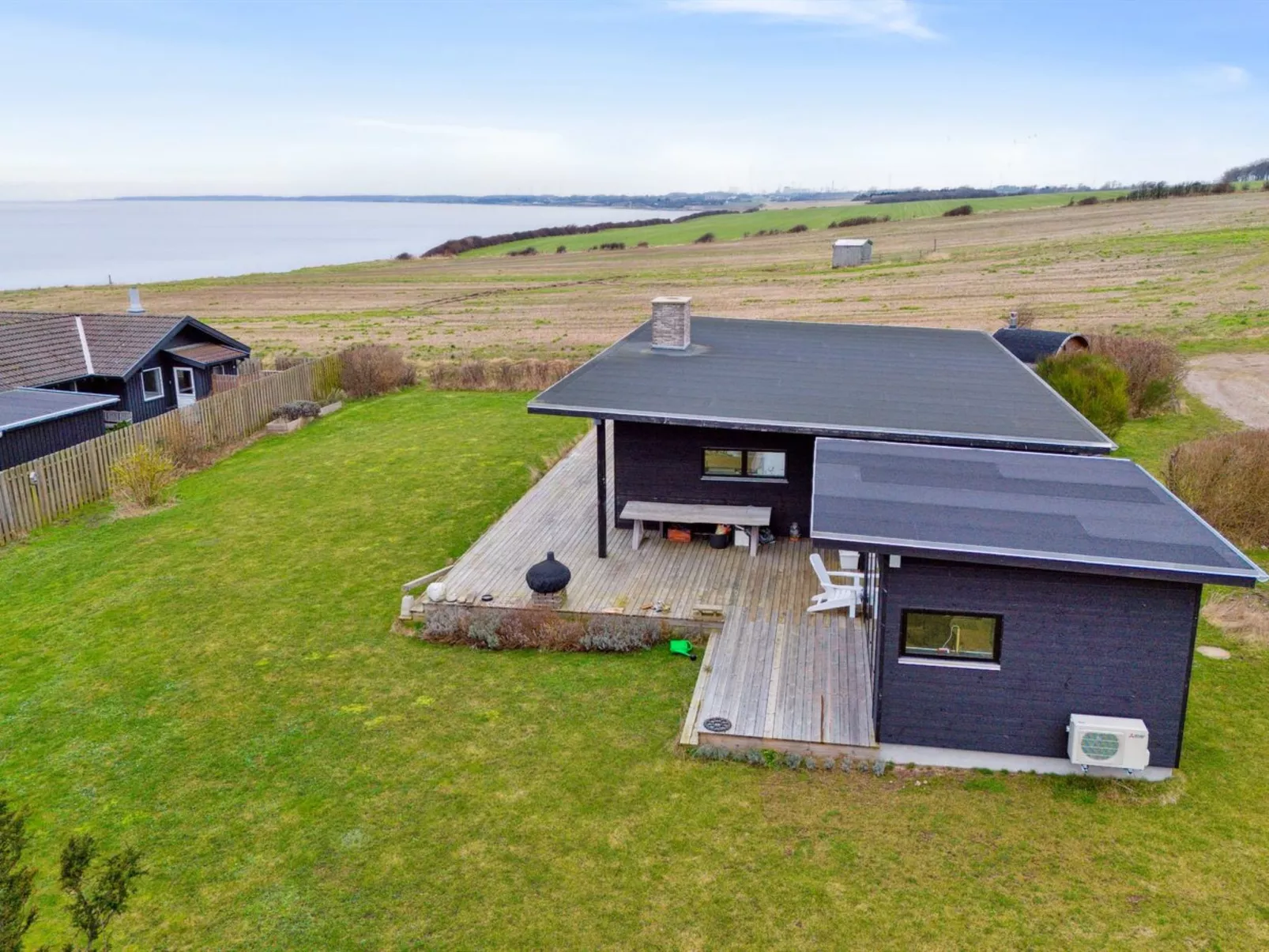 "Niesina" - 100m from the sea-Binnen