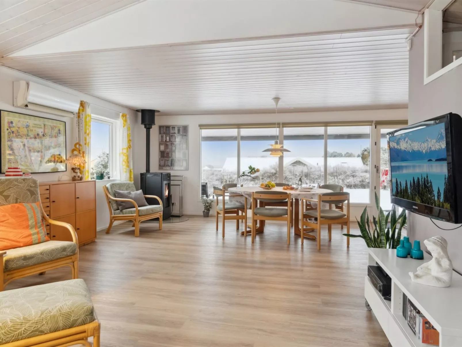 "Oskari" - 175m from the sea-Binnen
