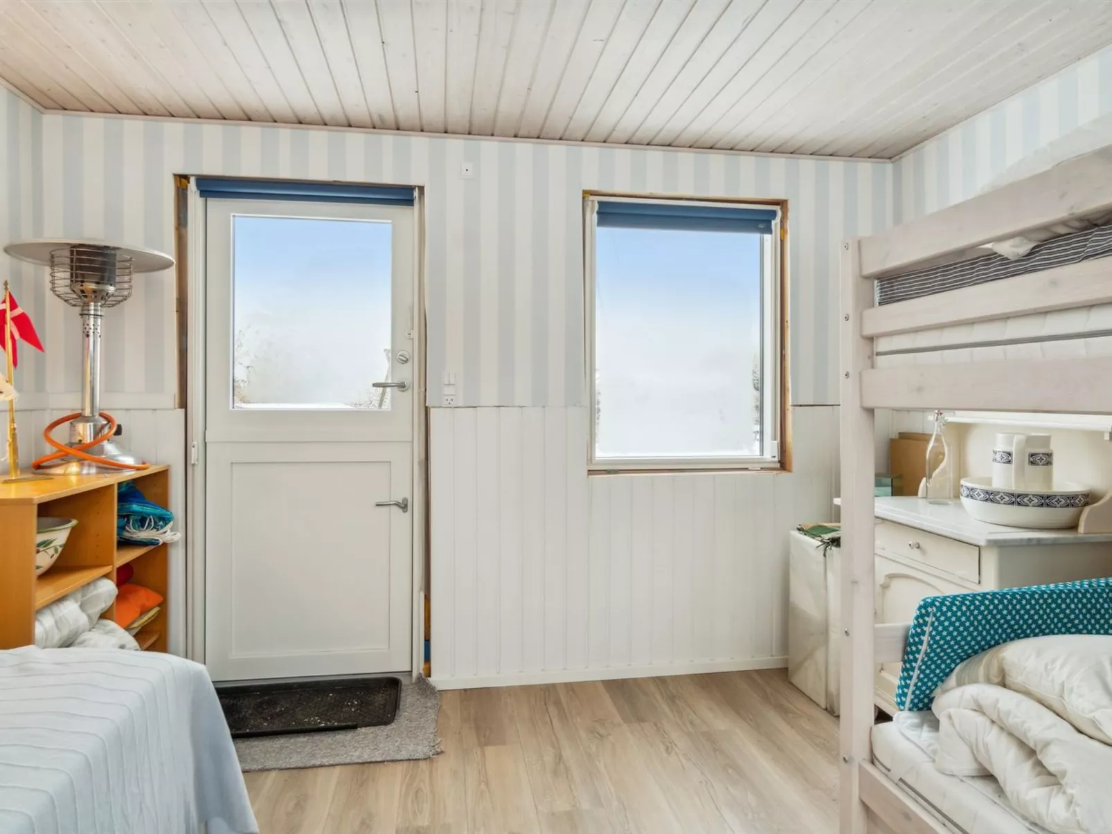 "Oskari" - 175m from the sea-Binnen