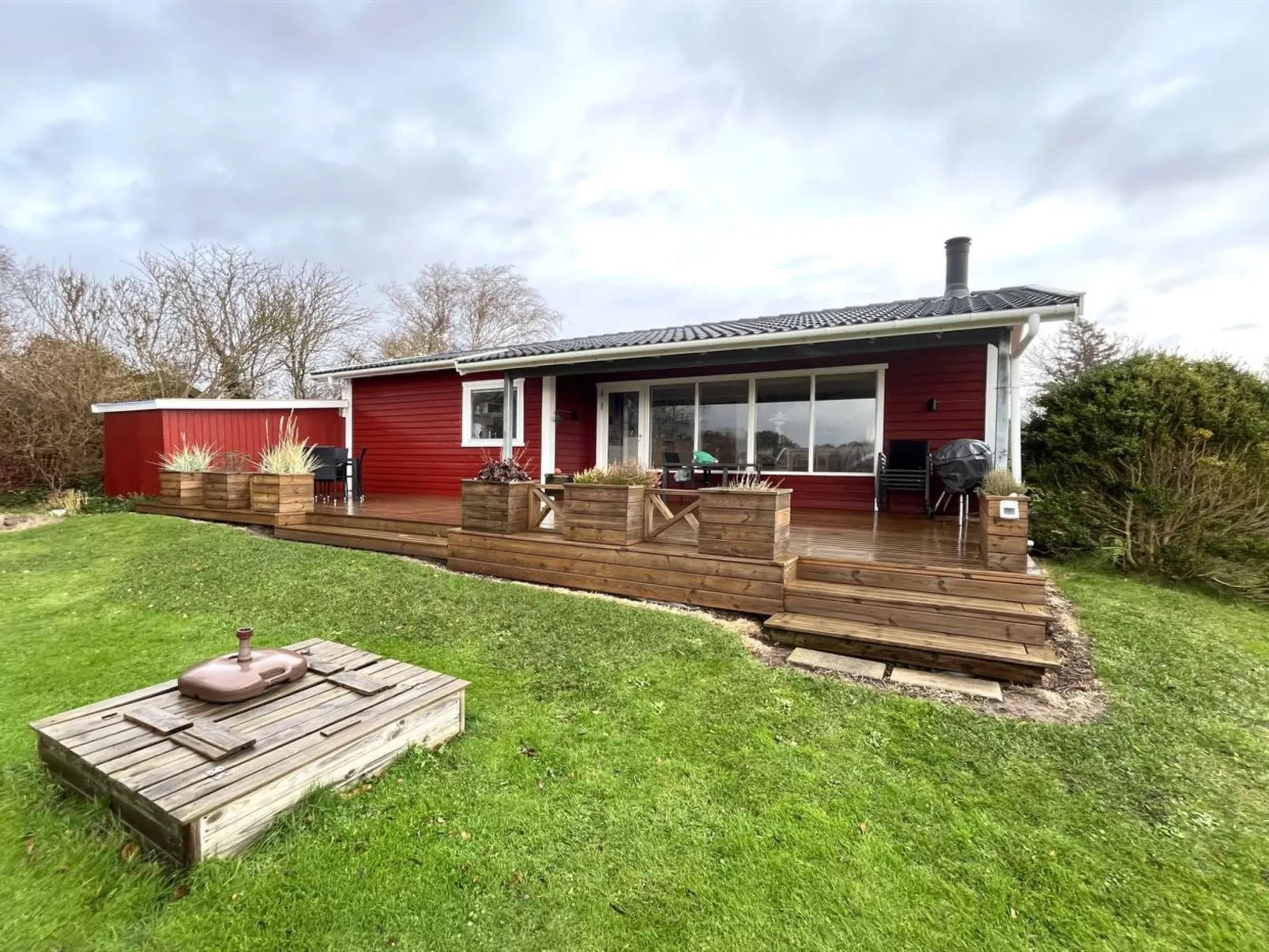 "Oskari" - 175m from the sea-Buiten