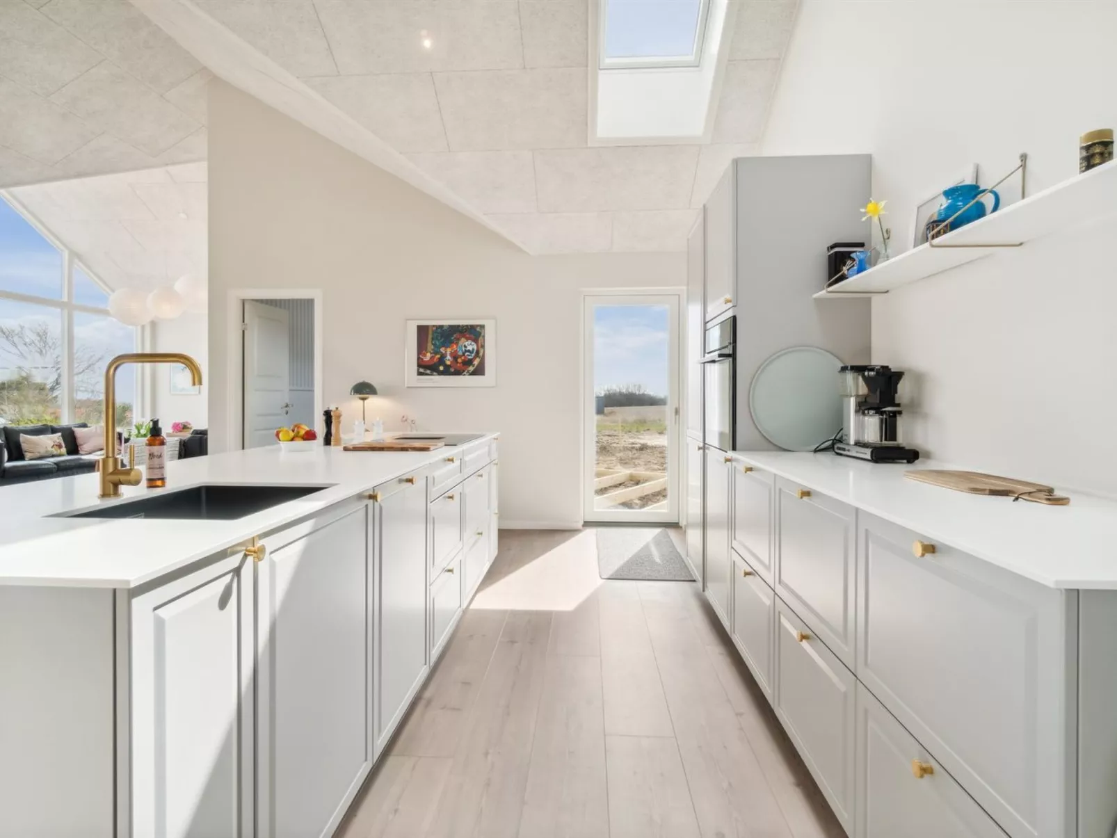 "Skoge" - 500m from the sea-Binnen