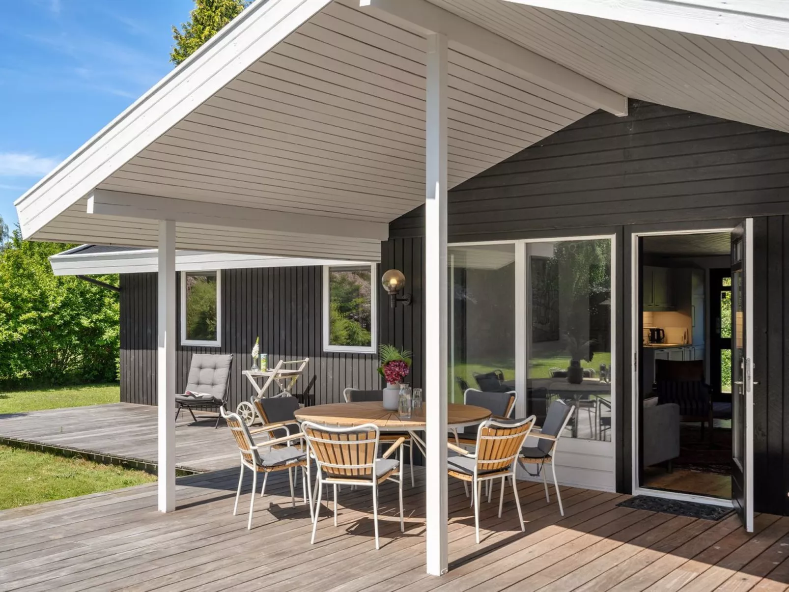 "Ingelis" - 1.3km from the sea-Buiten
