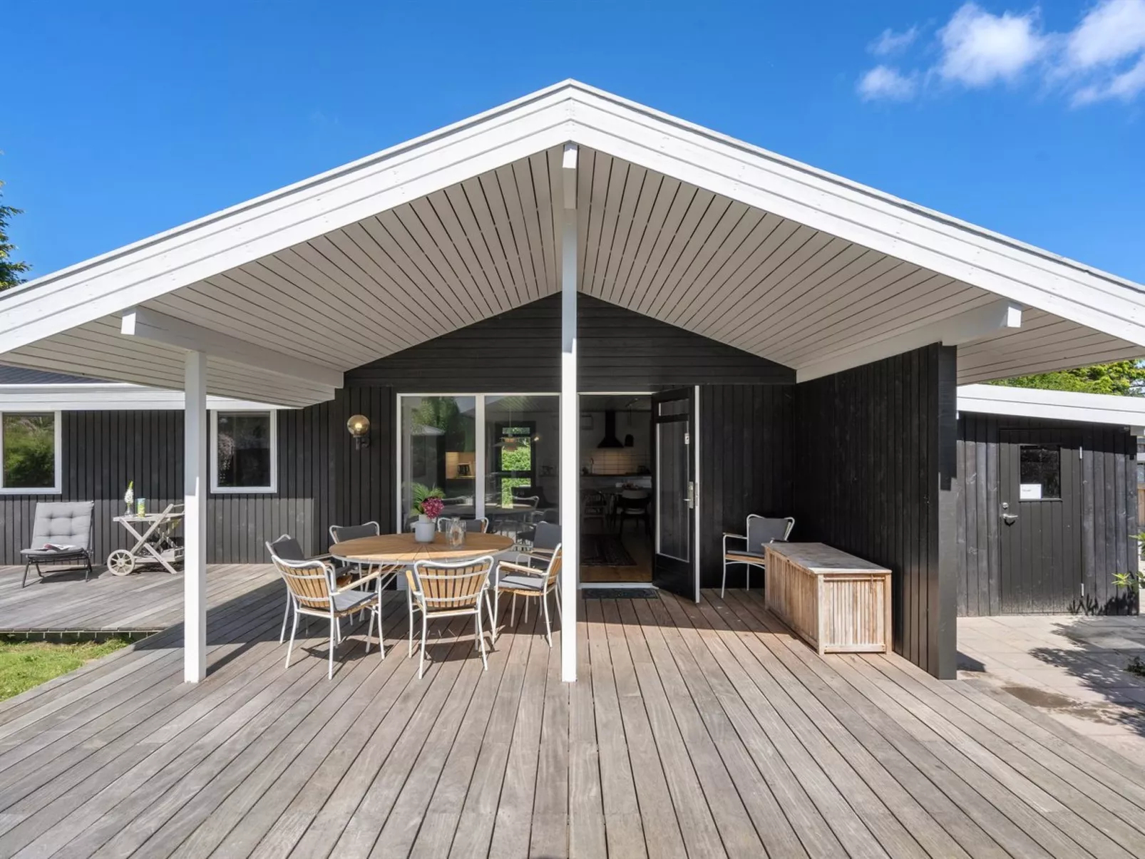 "Ingelis" - 1.3km from the sea-Buiten