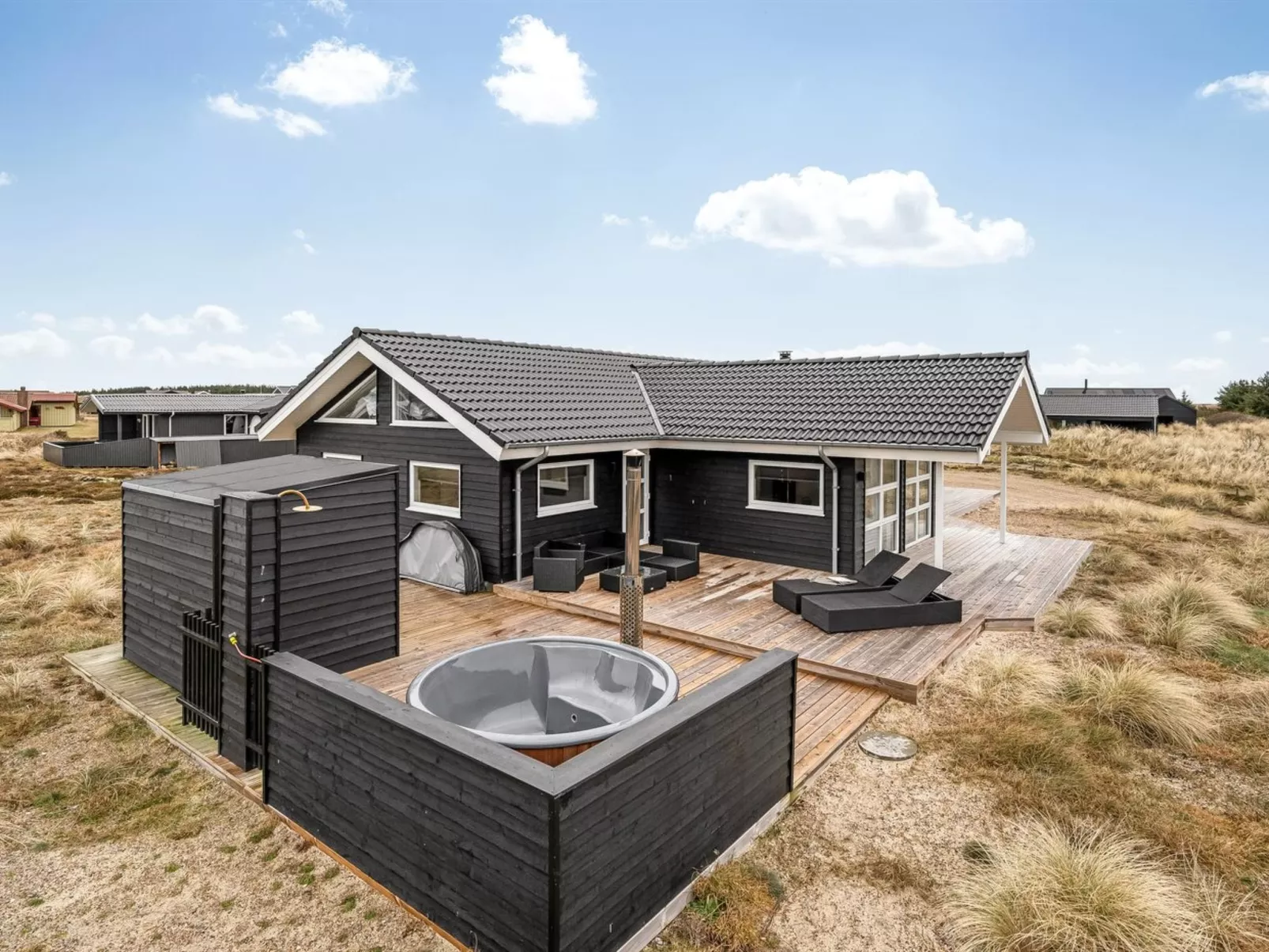 "Tola" - 450m from the sea-Buiten