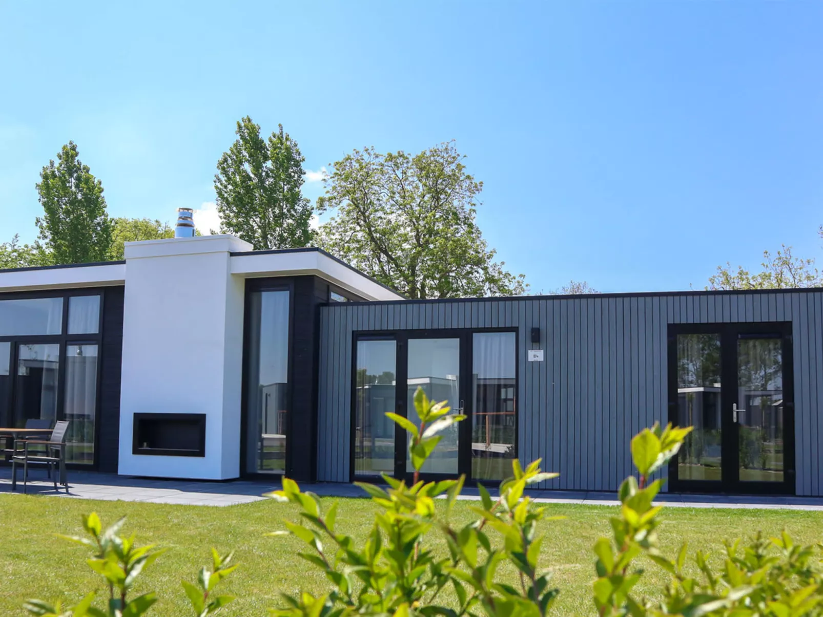 Cube Exclusif 4-Buiten