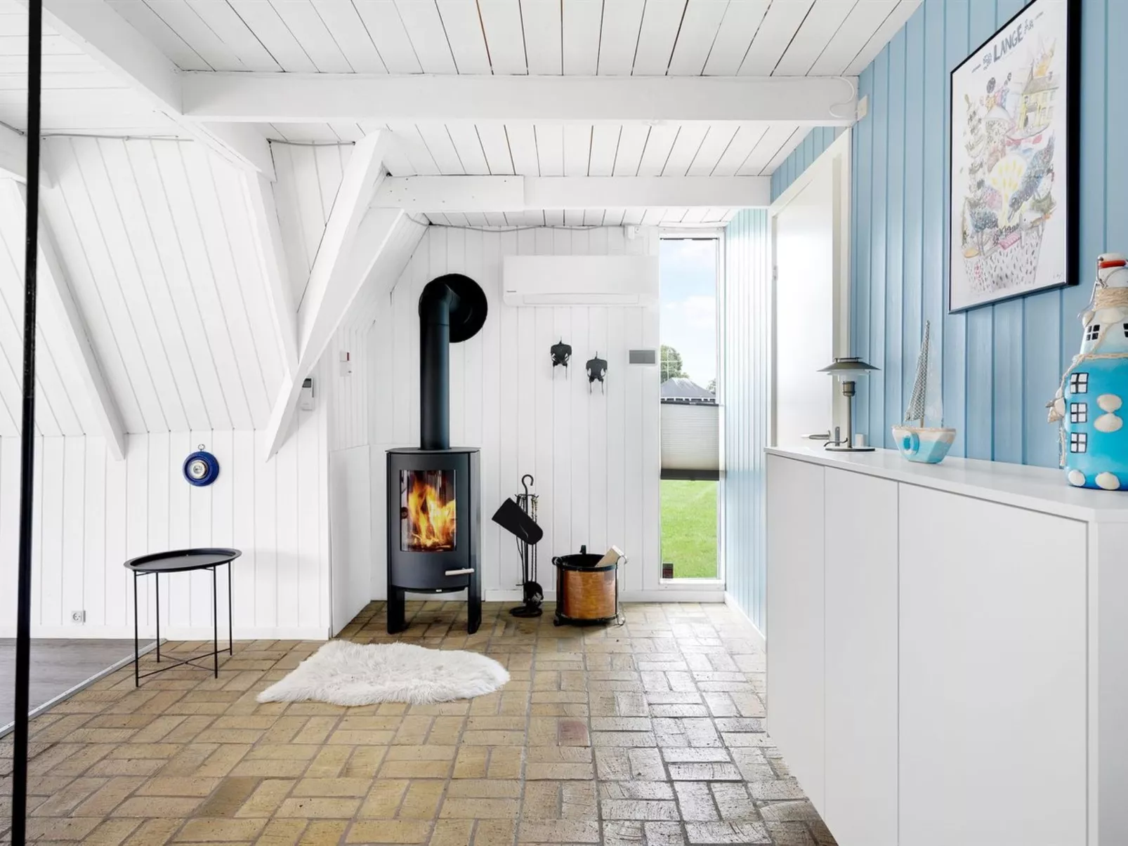 "Hunding" - 600m from the sea-Binnen