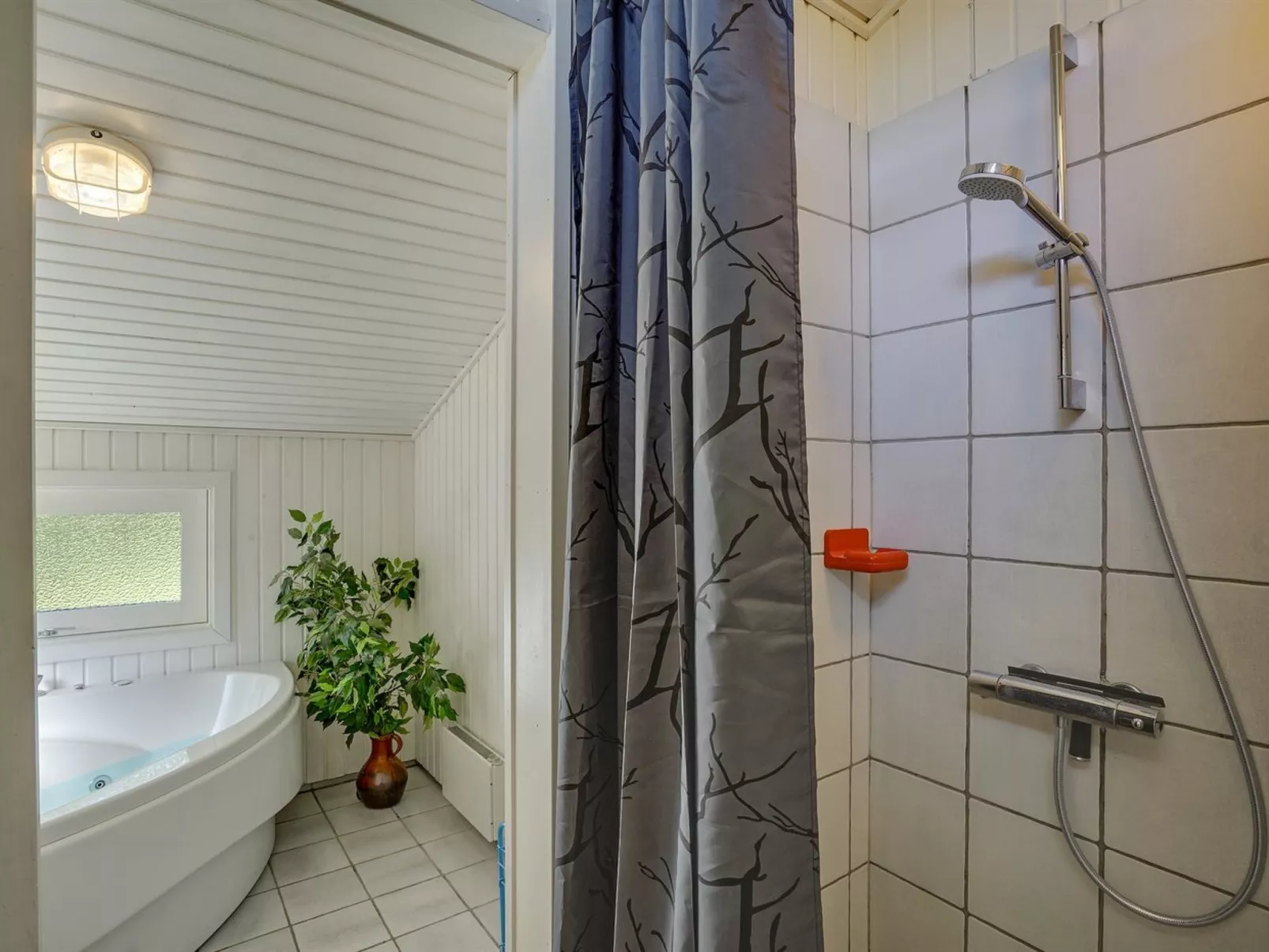 "Amai" - 100m from the sea-Binnen