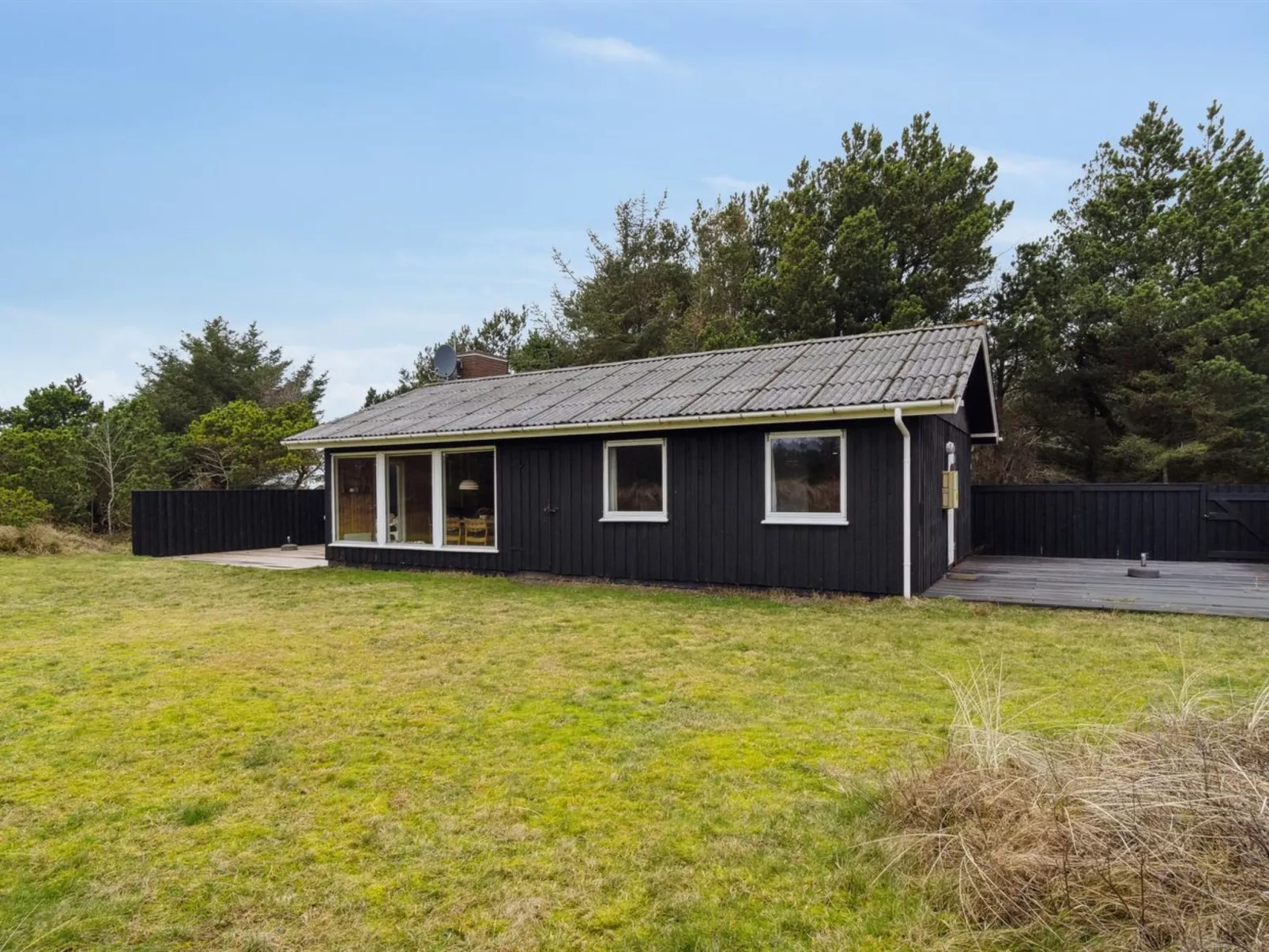 "Swenki" - 700m from the sea-Buiten