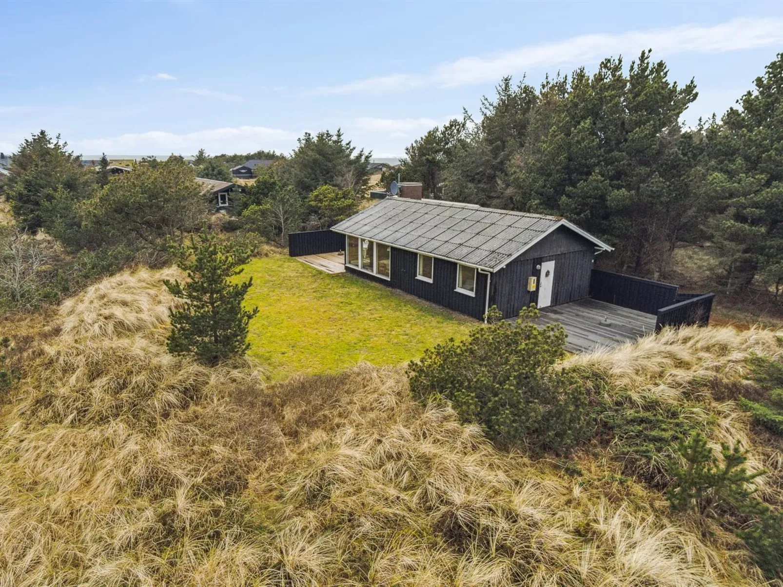 "Swenki" - 700m from the sea-Buiten