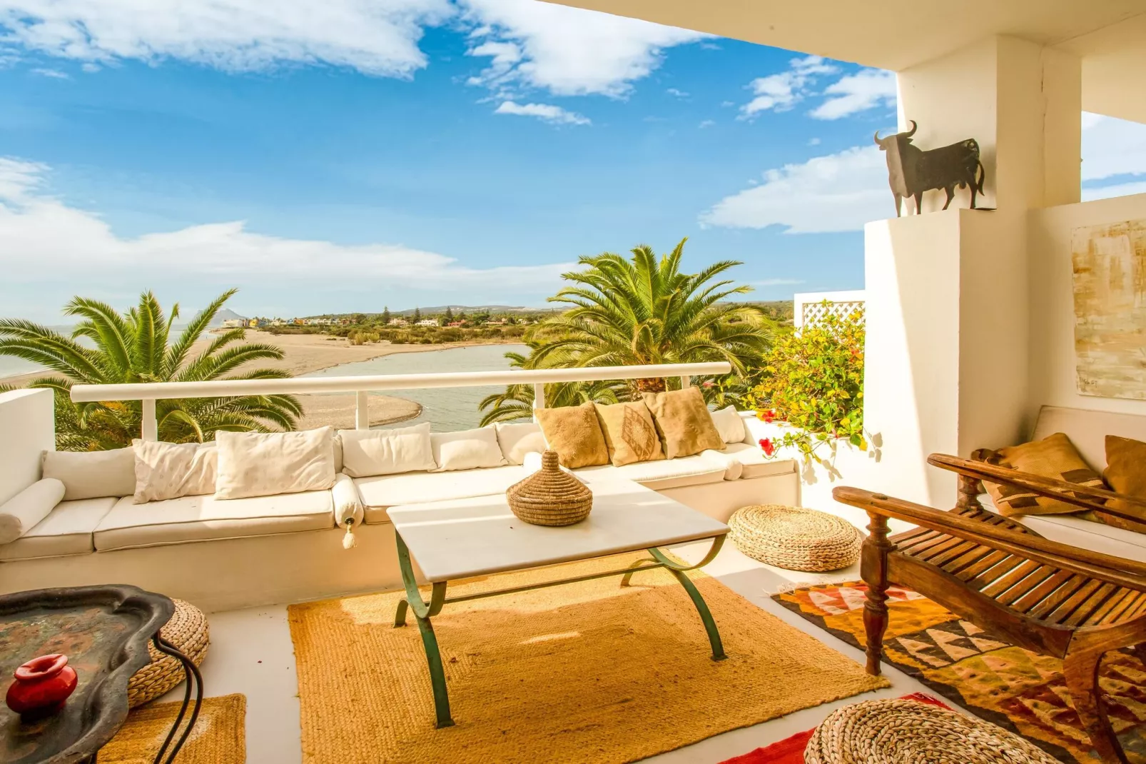 PRECIOSO APARTAMENTO CON VISTAS EN SOTOGRANDE