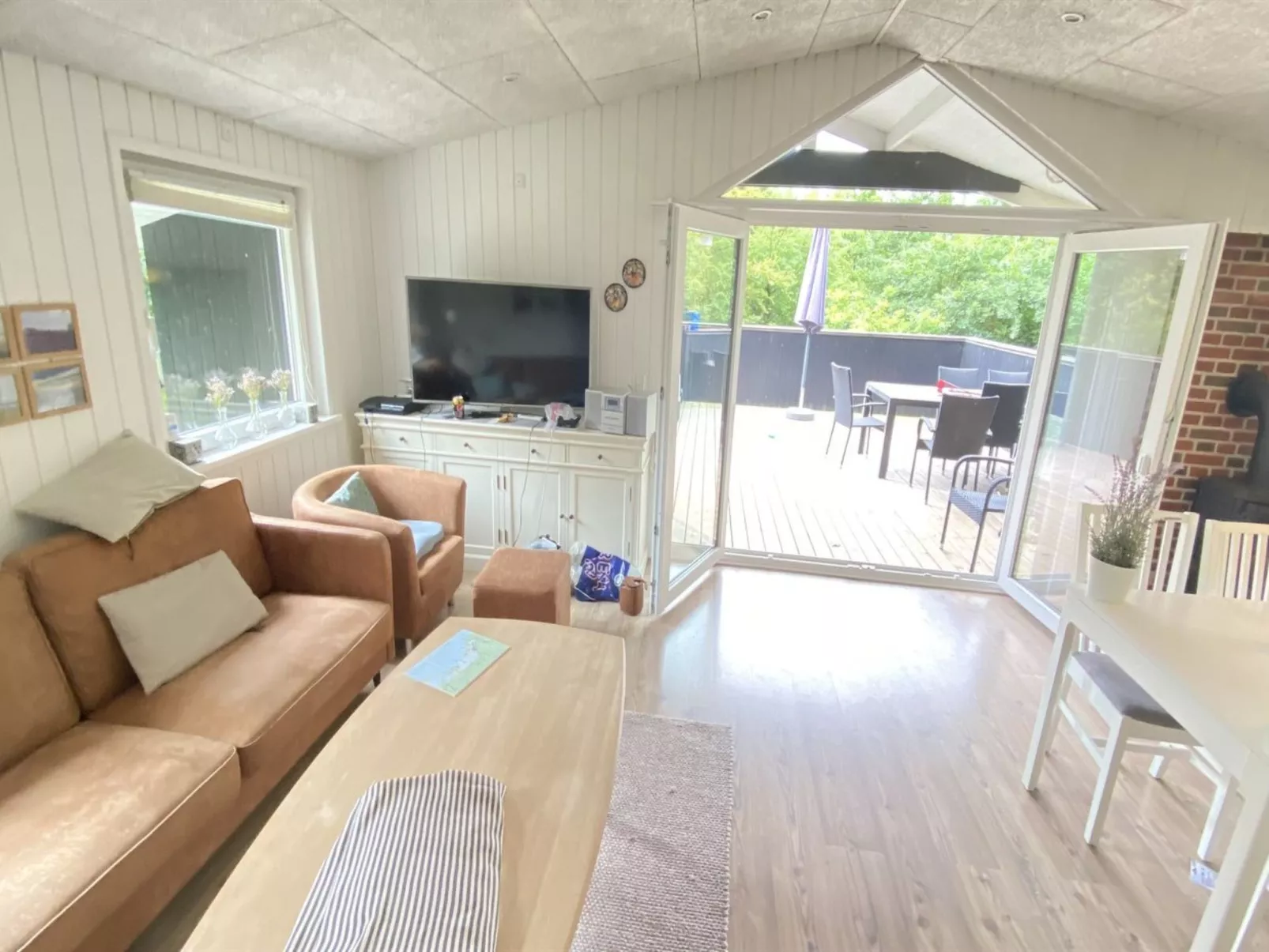 "Mikaela" - 1km from the sea-Binnen
