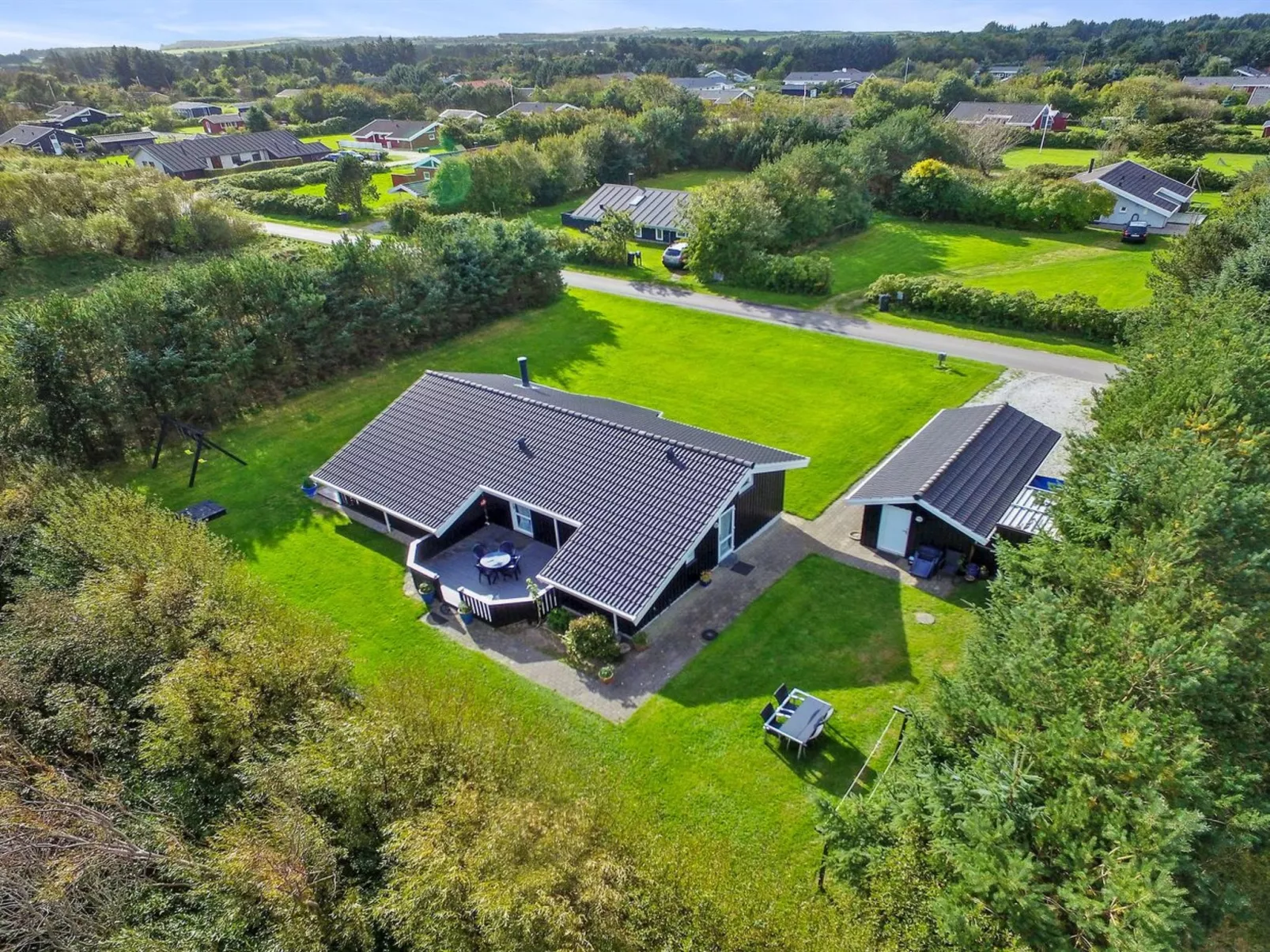 "Vilmar" - 1.2km from the sea-Buiten
